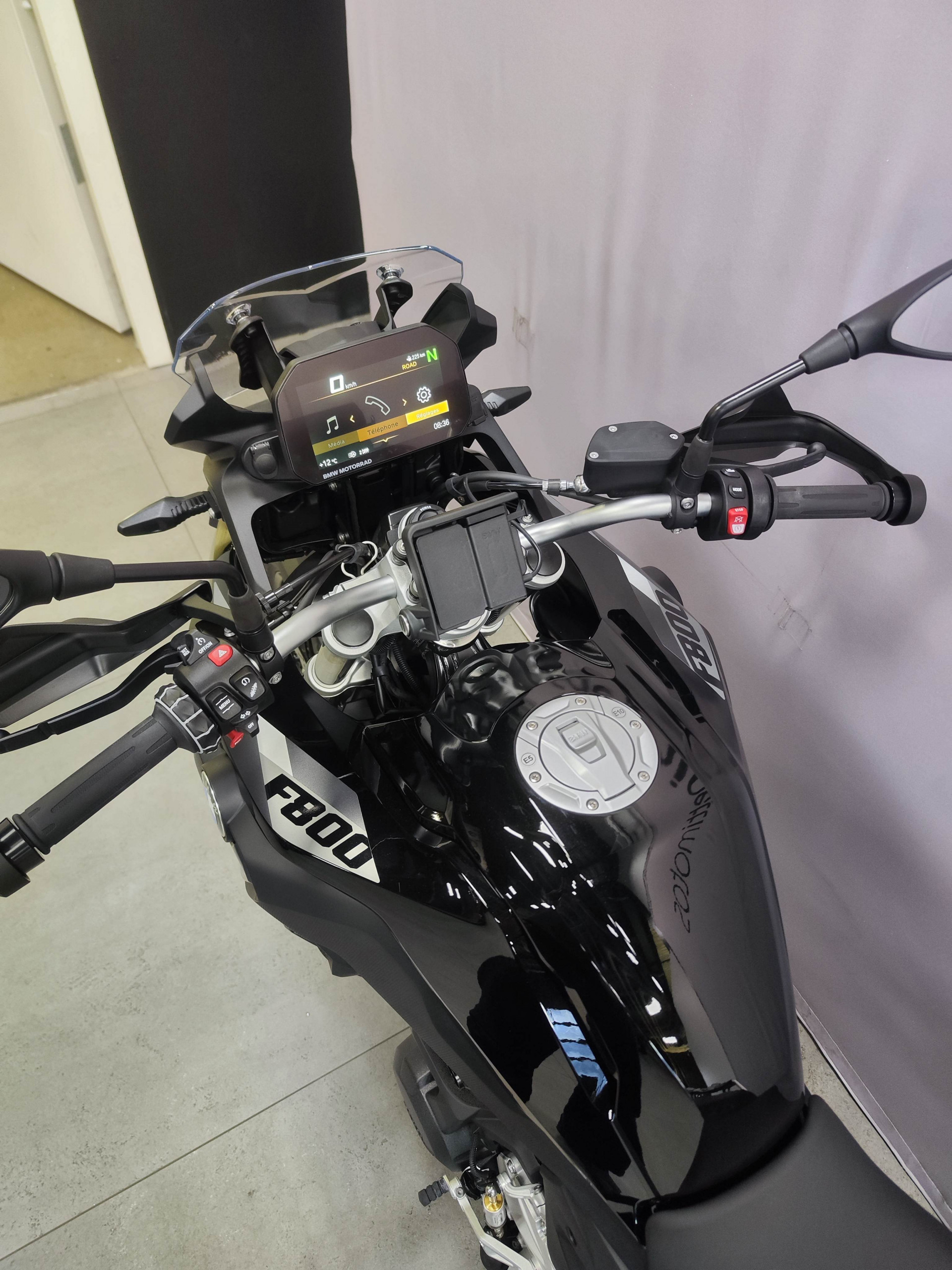 BMW F 800 GS *** Bridable A2 *** Leasing 3.9% *** - GARANTIE 5-image-4