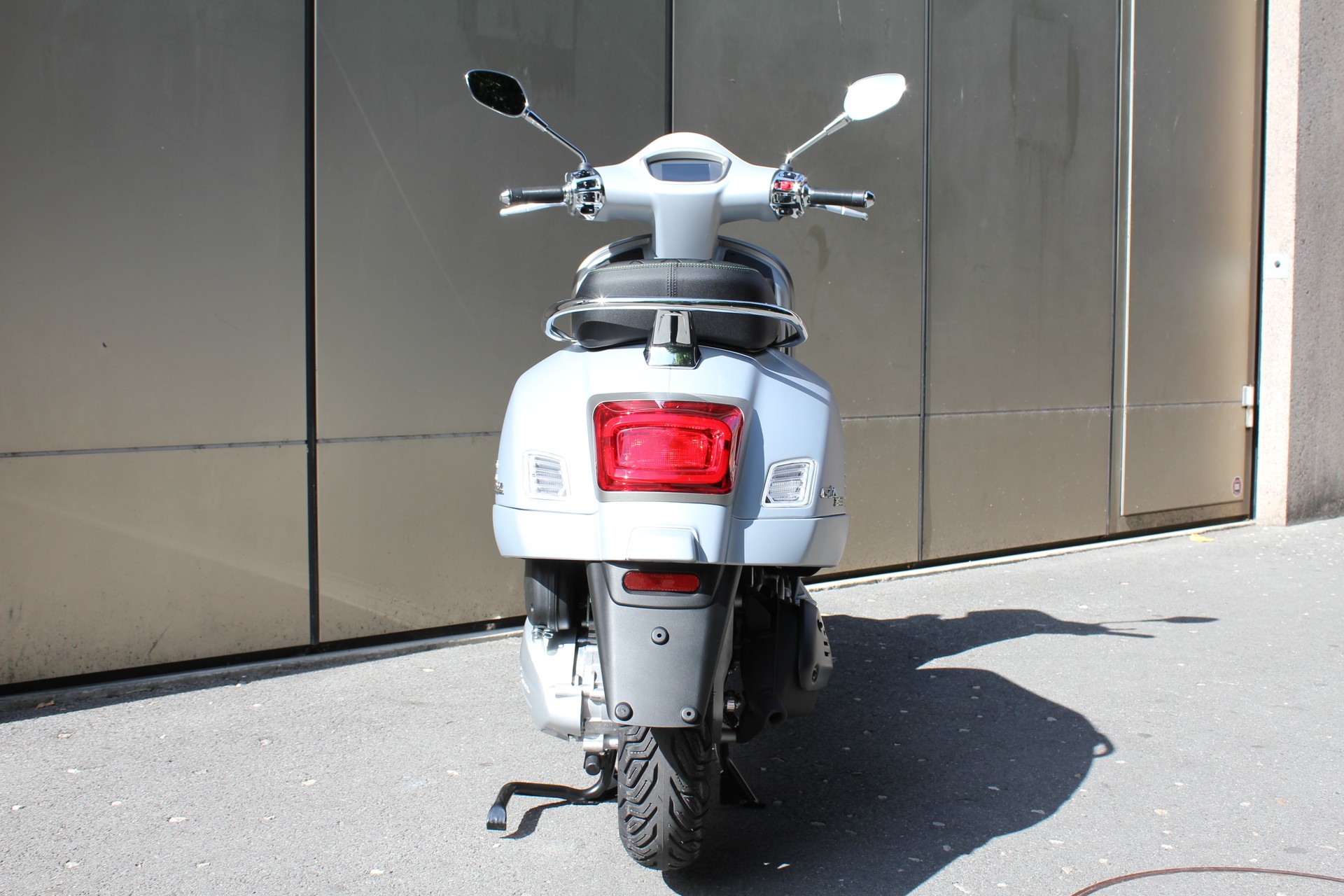 PIAGGIO Vespa GTS 300 Super Tech ABS-image-4