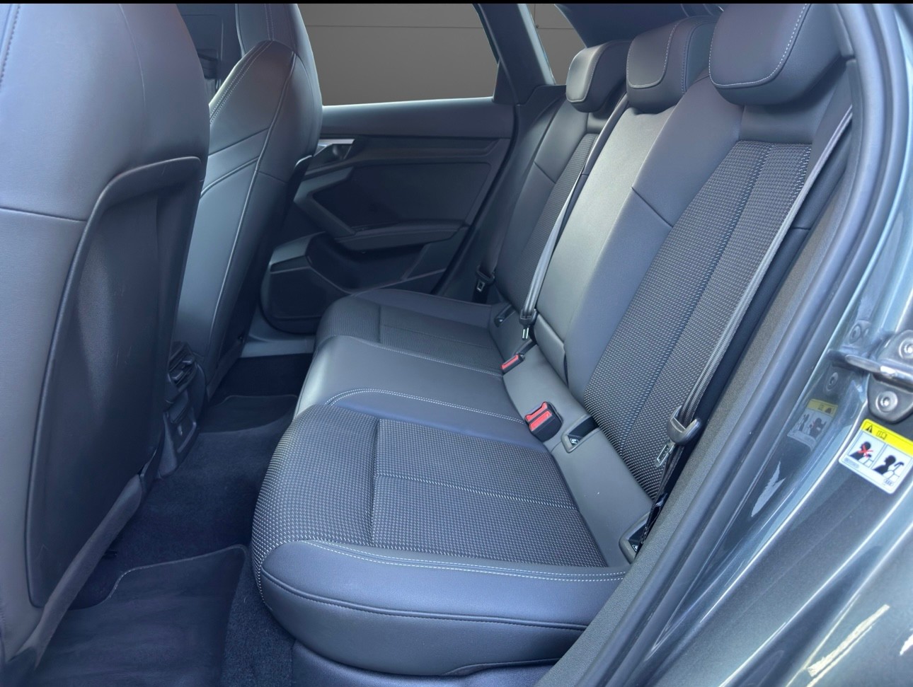 AUDI A3 Sportback 35 TFSI S-tronic-image-10