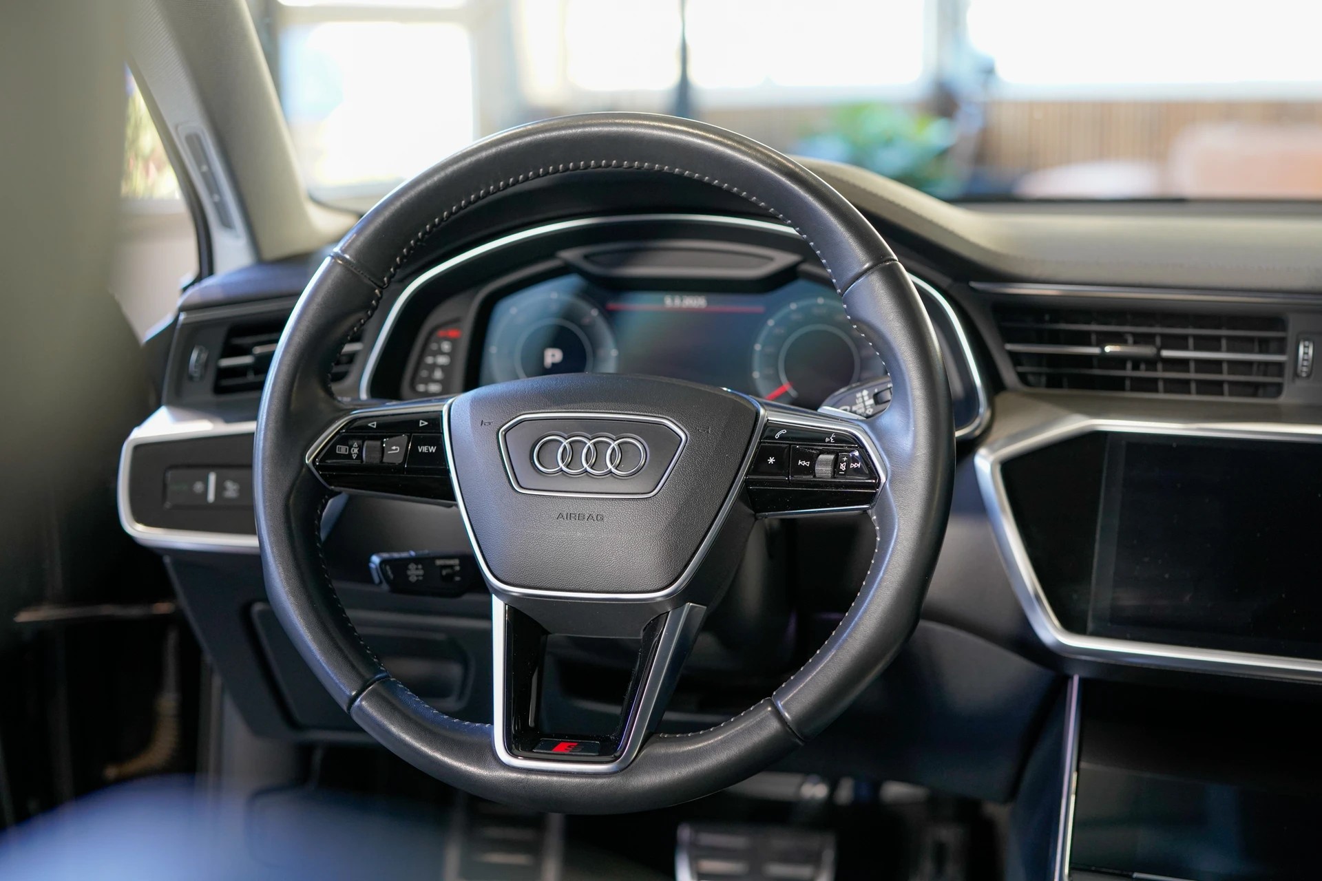 AUDI A6 50 TDI Design quattro tiptronic-image-11