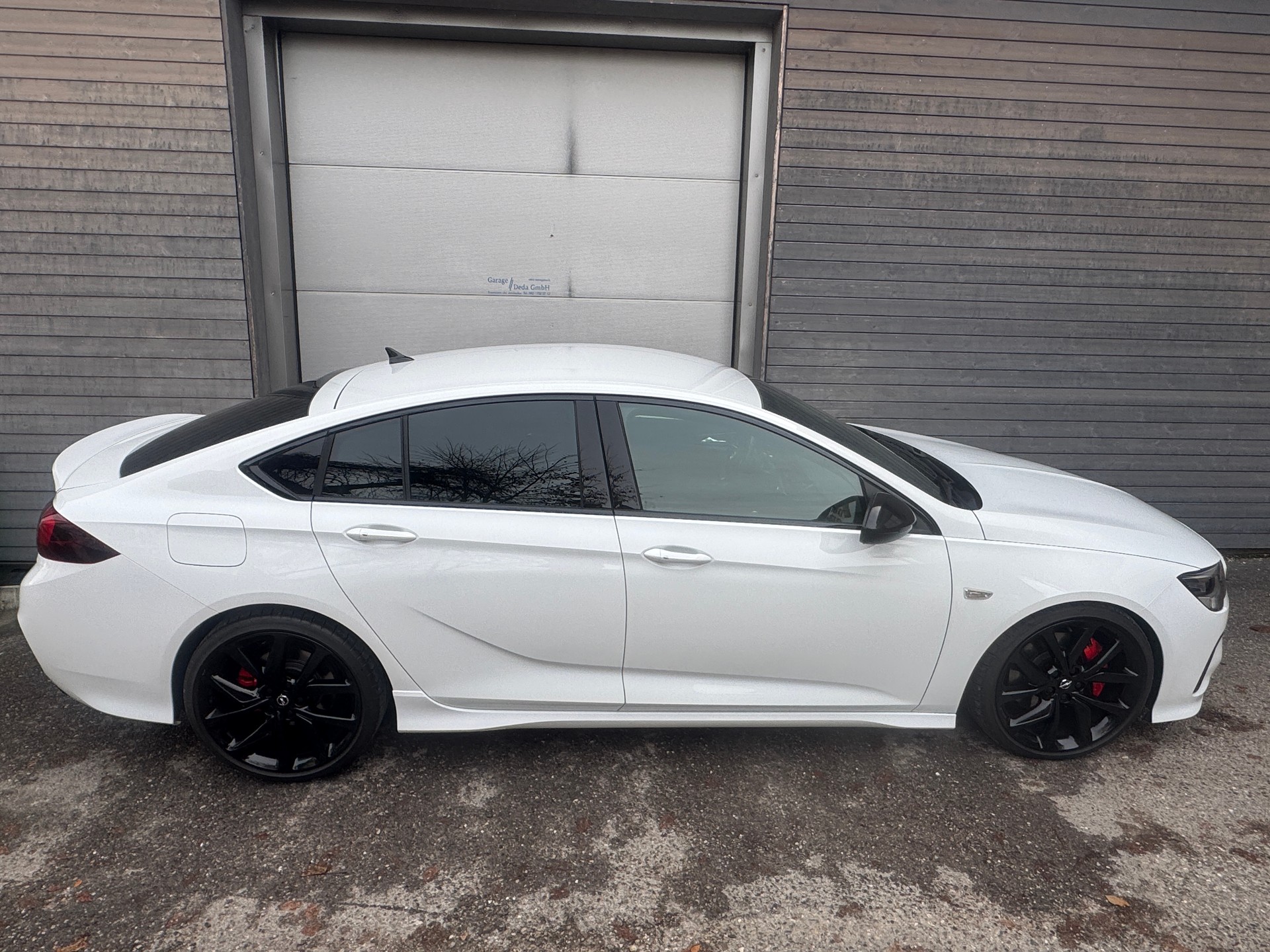 OPEL Insignia 2.0 T GSi 4WD Automatic-image-5
