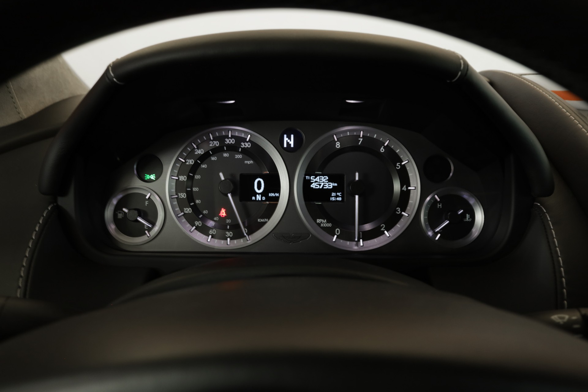 ASTON MARTIN V8 Vantage 4.7 Sportshift-image-11