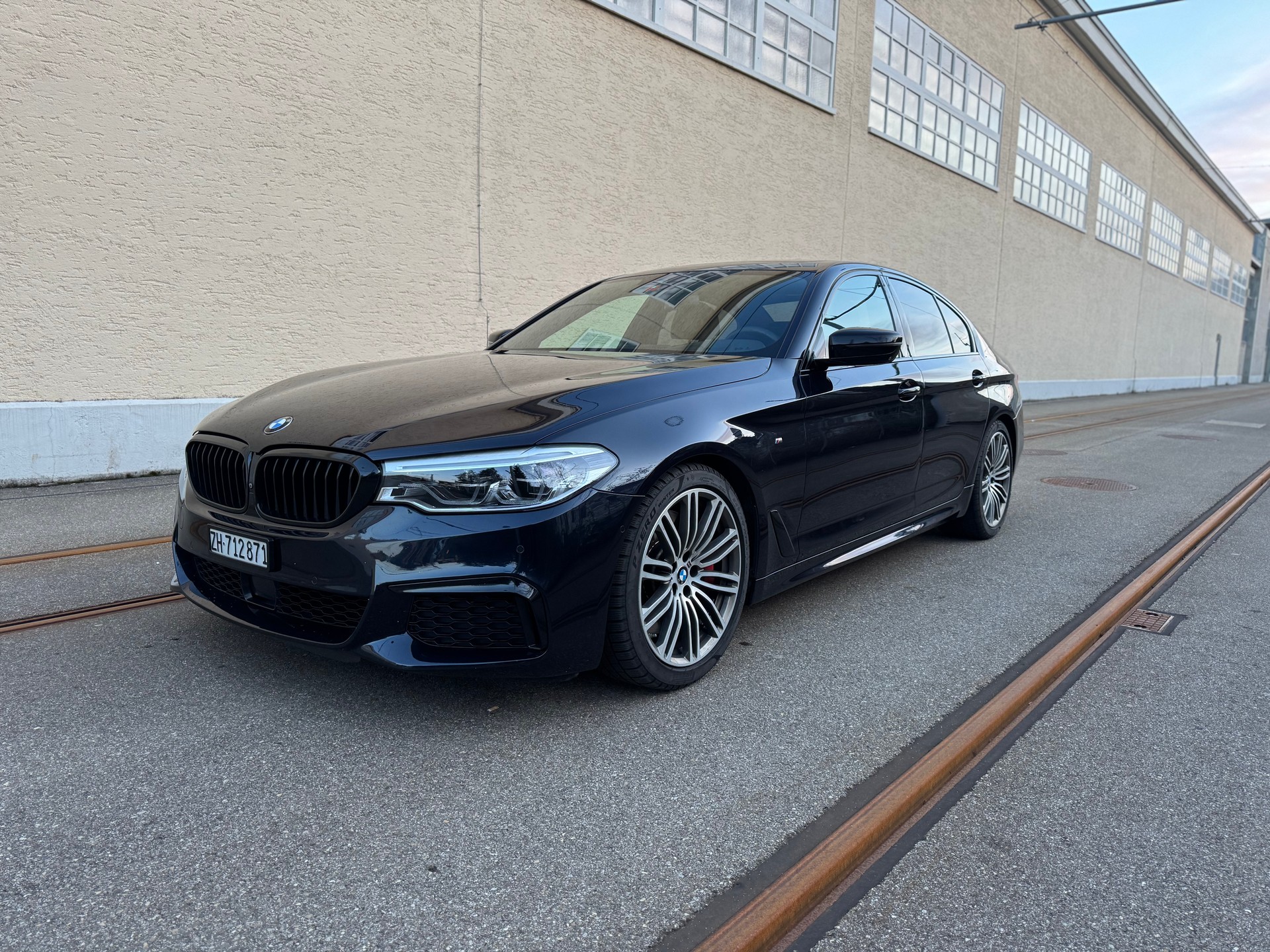 BMW M550i xDrive Steptronic