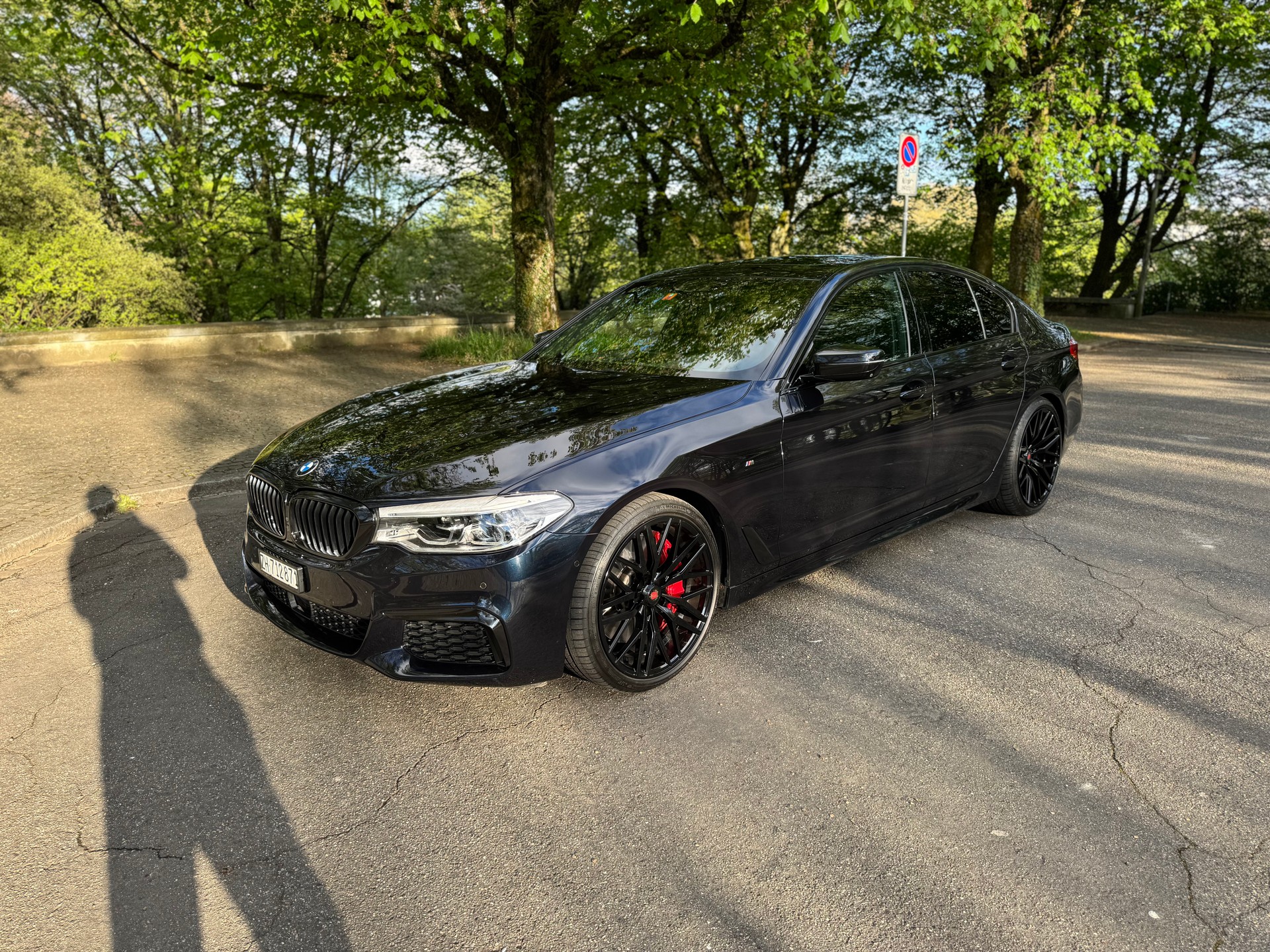 BMW M550i xDrive Steptronic-image-8
