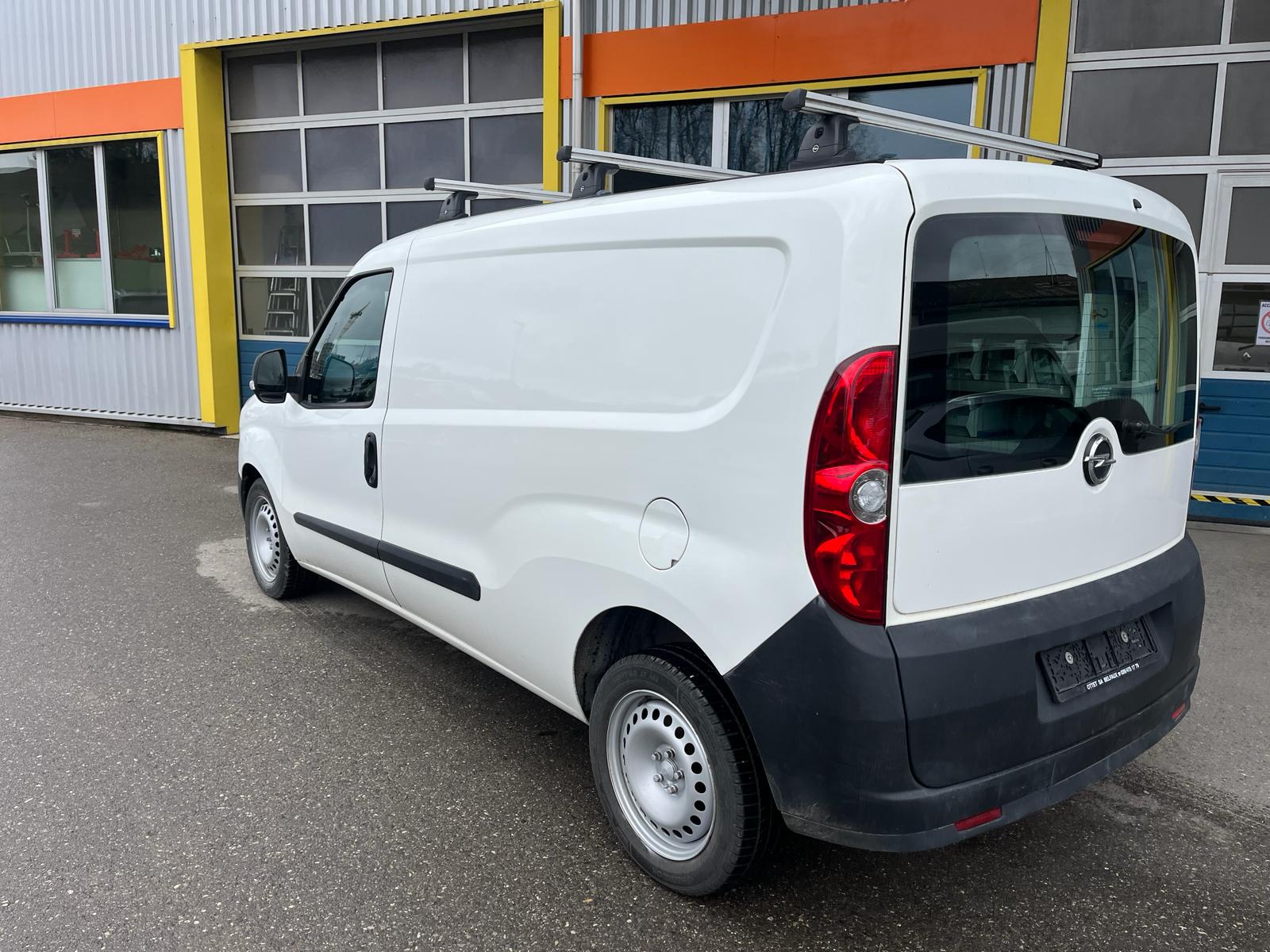 OPEL Combo 1.4i 2.4 L2H1-image-2