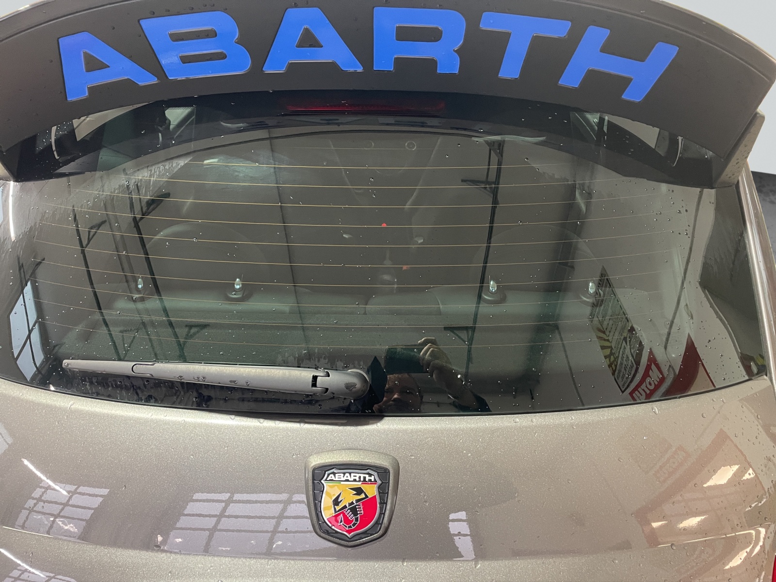 FIAT 695 1.4 16V Turbo Abarth Turismo-image-9