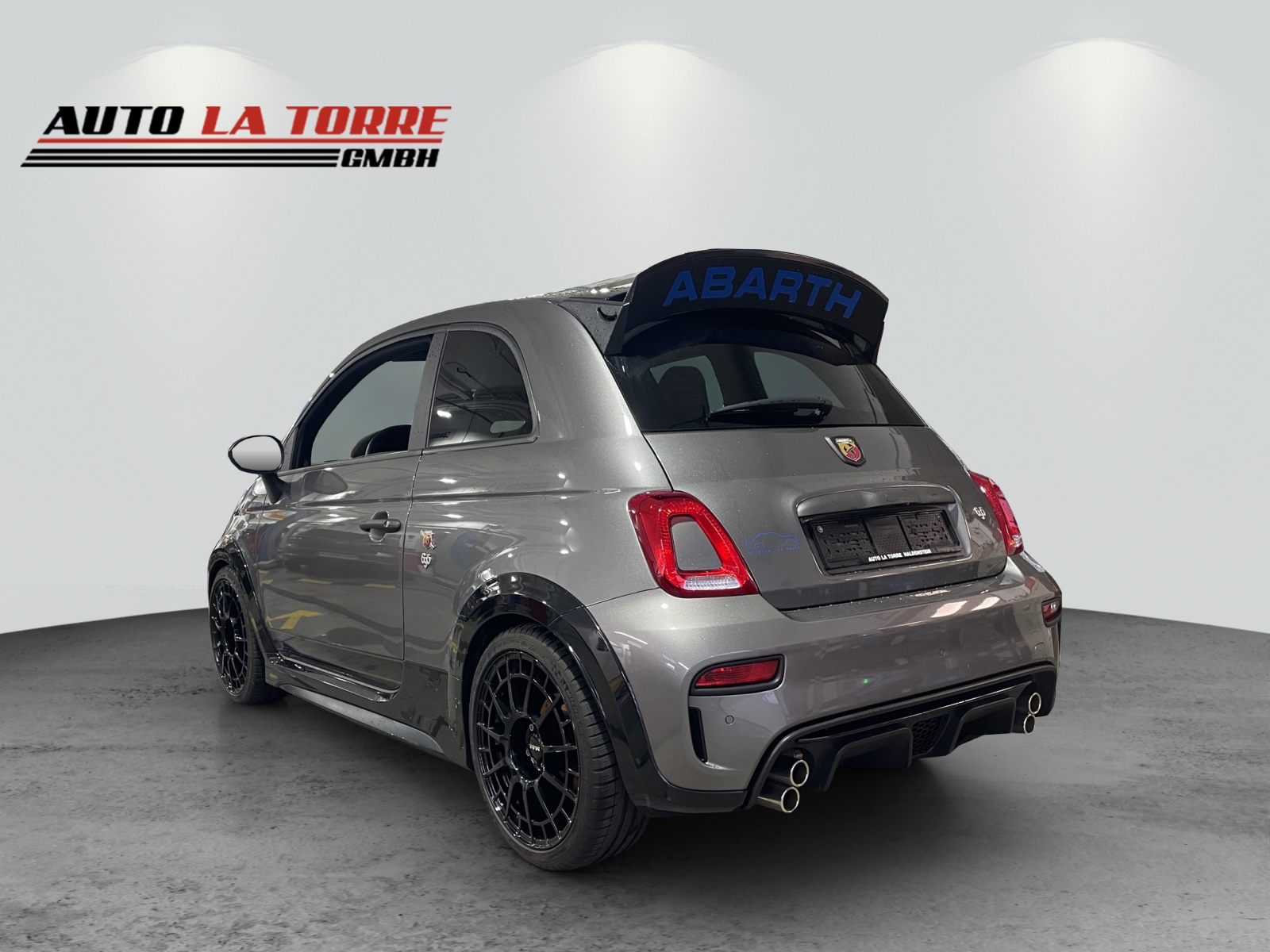 FIAT 695 1.4 16V Turbo Abarth Turismo-image-1