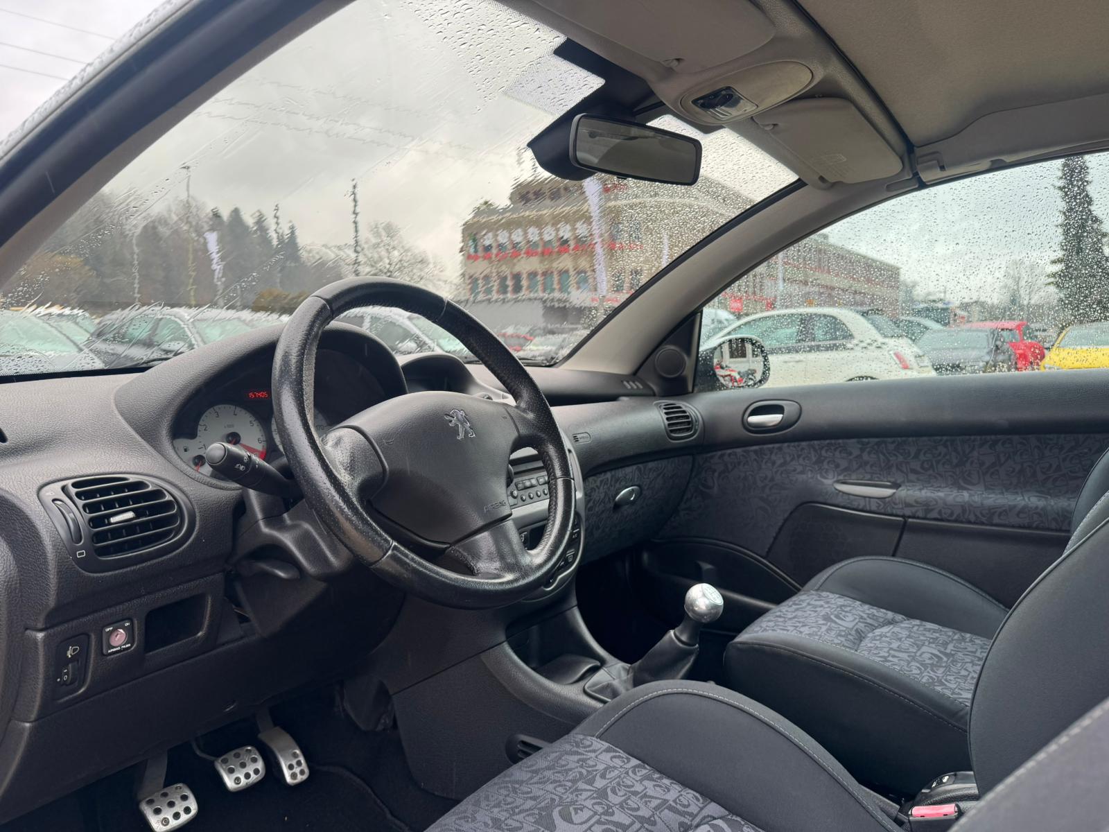 PEUGEOT 206 CC 1.6 16V Quiksilver-image-5