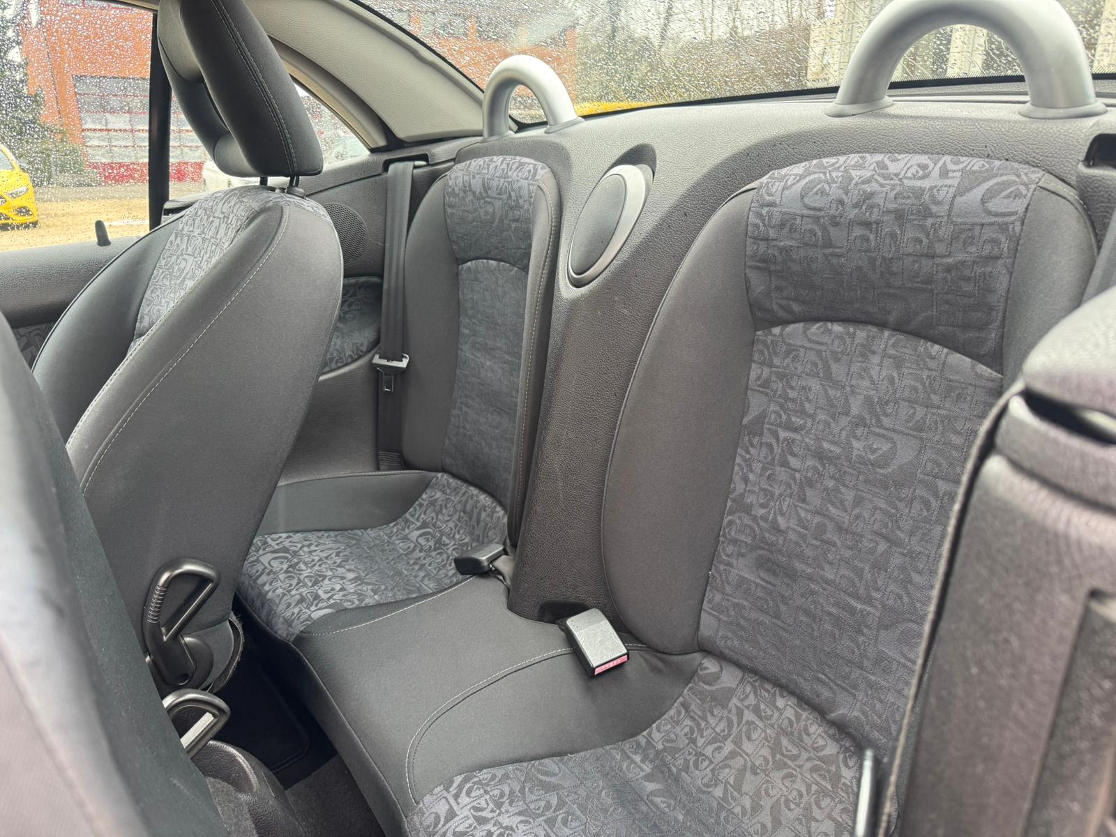 PEUGEOT 206 CC 1.6 16V Quiksilver-image-7