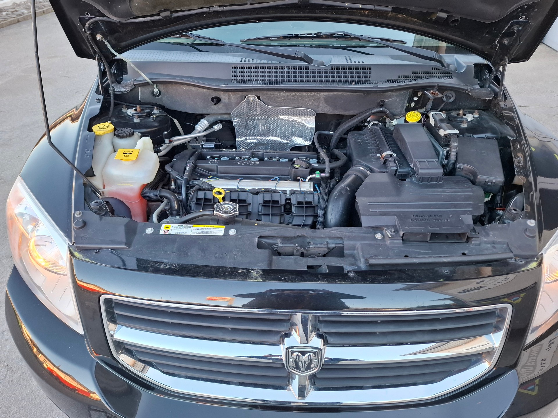 DODGE Caliber 1.8 SXT-image-12