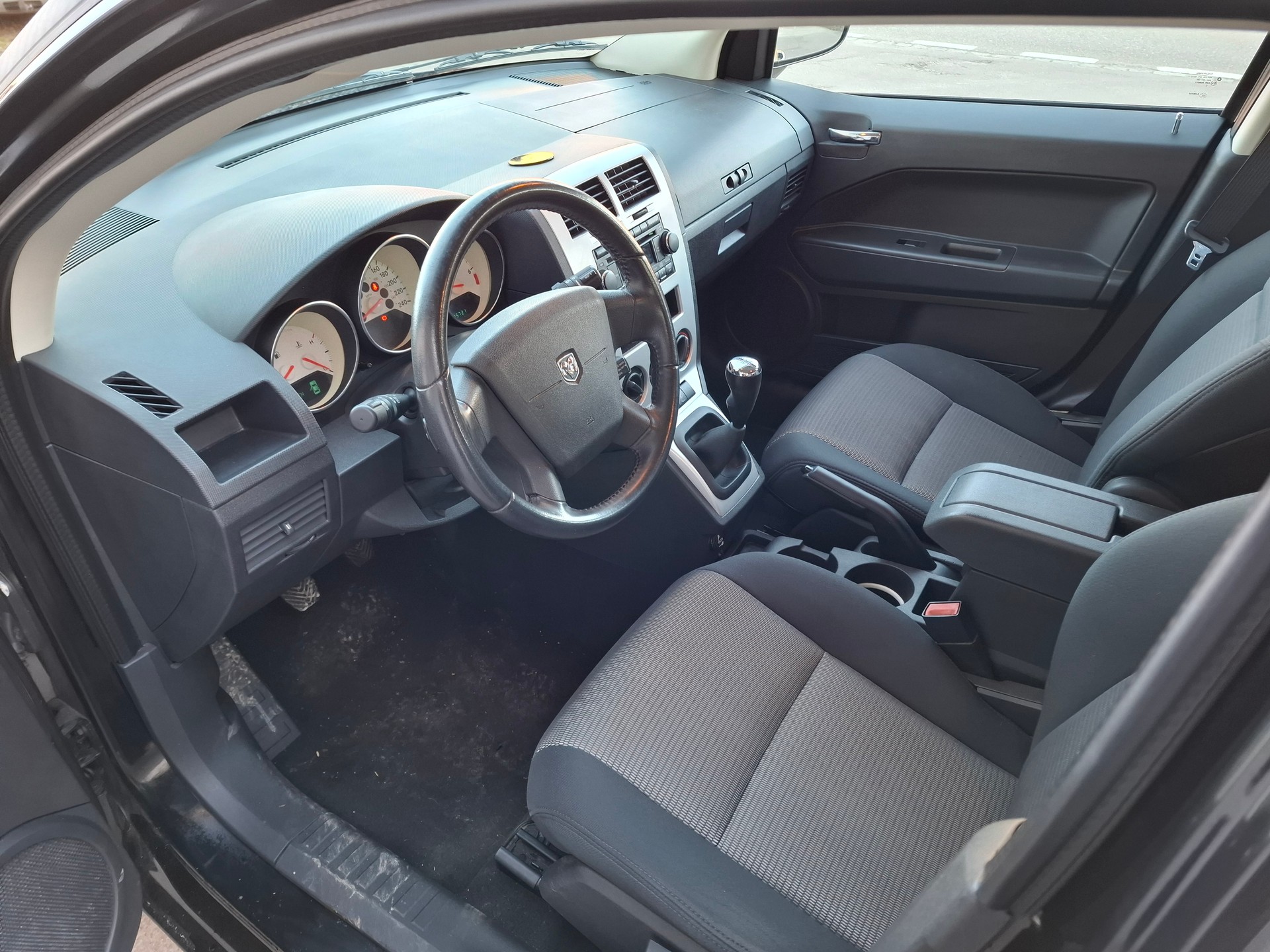 DODGE Caliber 1.8 SXT-image-7