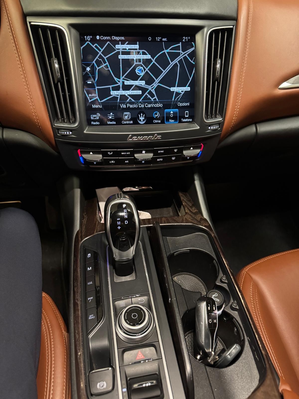 MASERATI Levante 3.0 V6 Diesel Q4-image-2