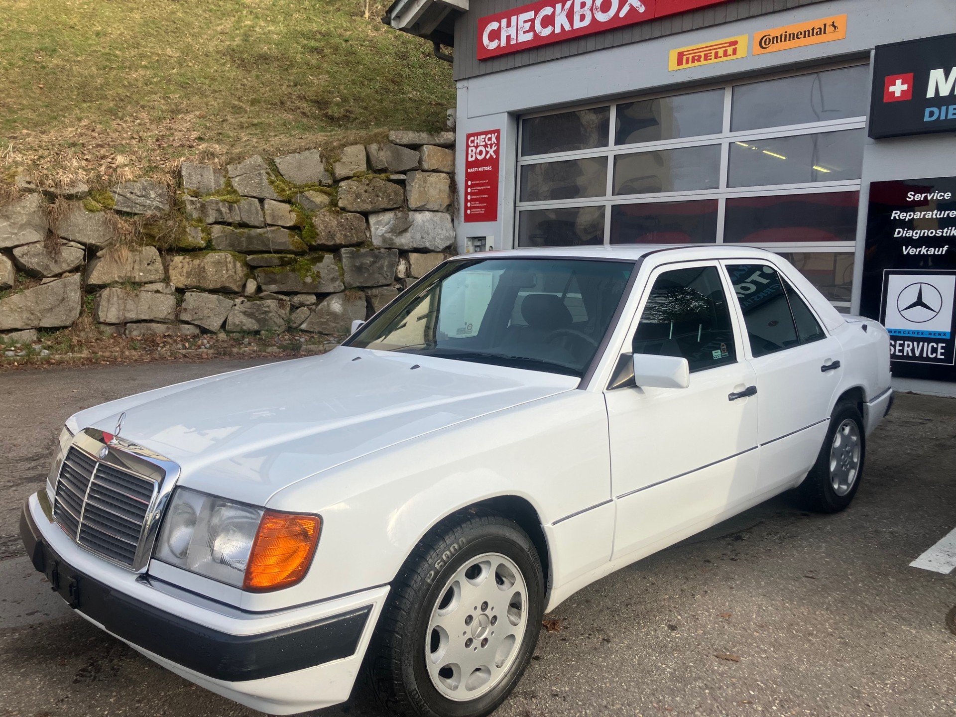 MERCEDES-BENZ 400 E-32 Automatic-image-2
