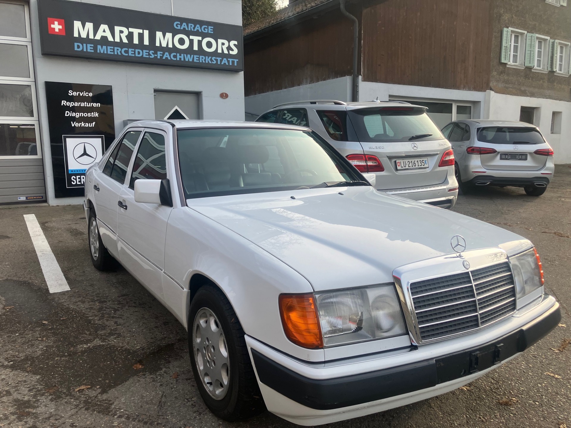 MERCEDES-BENZ 400 E-32 Automatic