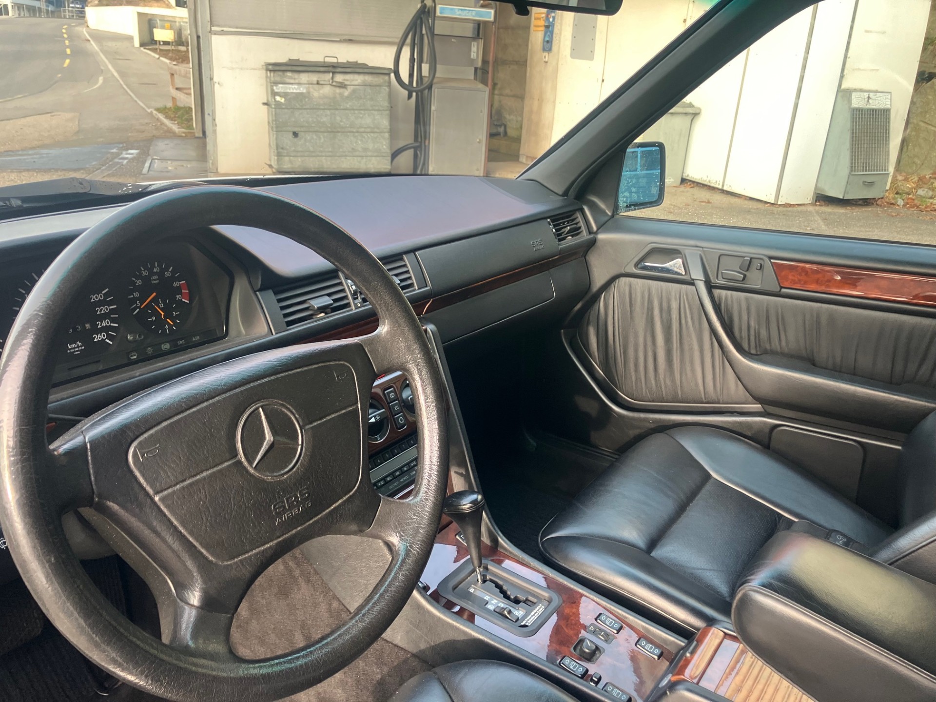 MERCEDES-BENZ 400 E-32 Automatic-image-7