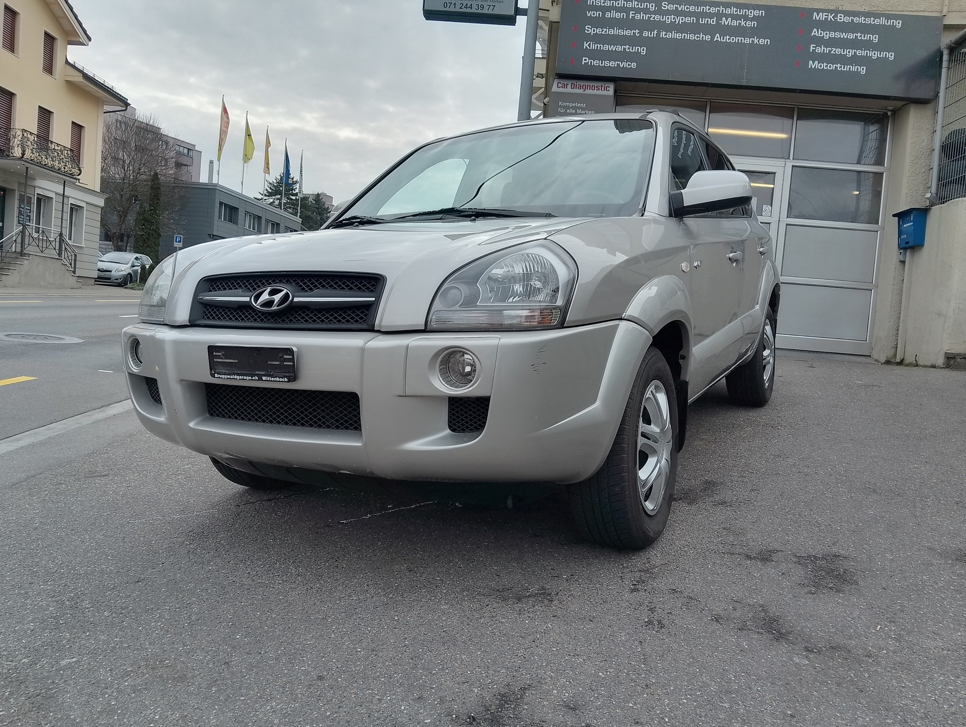 HYUNDAI Tucson 2.7 V6 Style 4WD-image-2