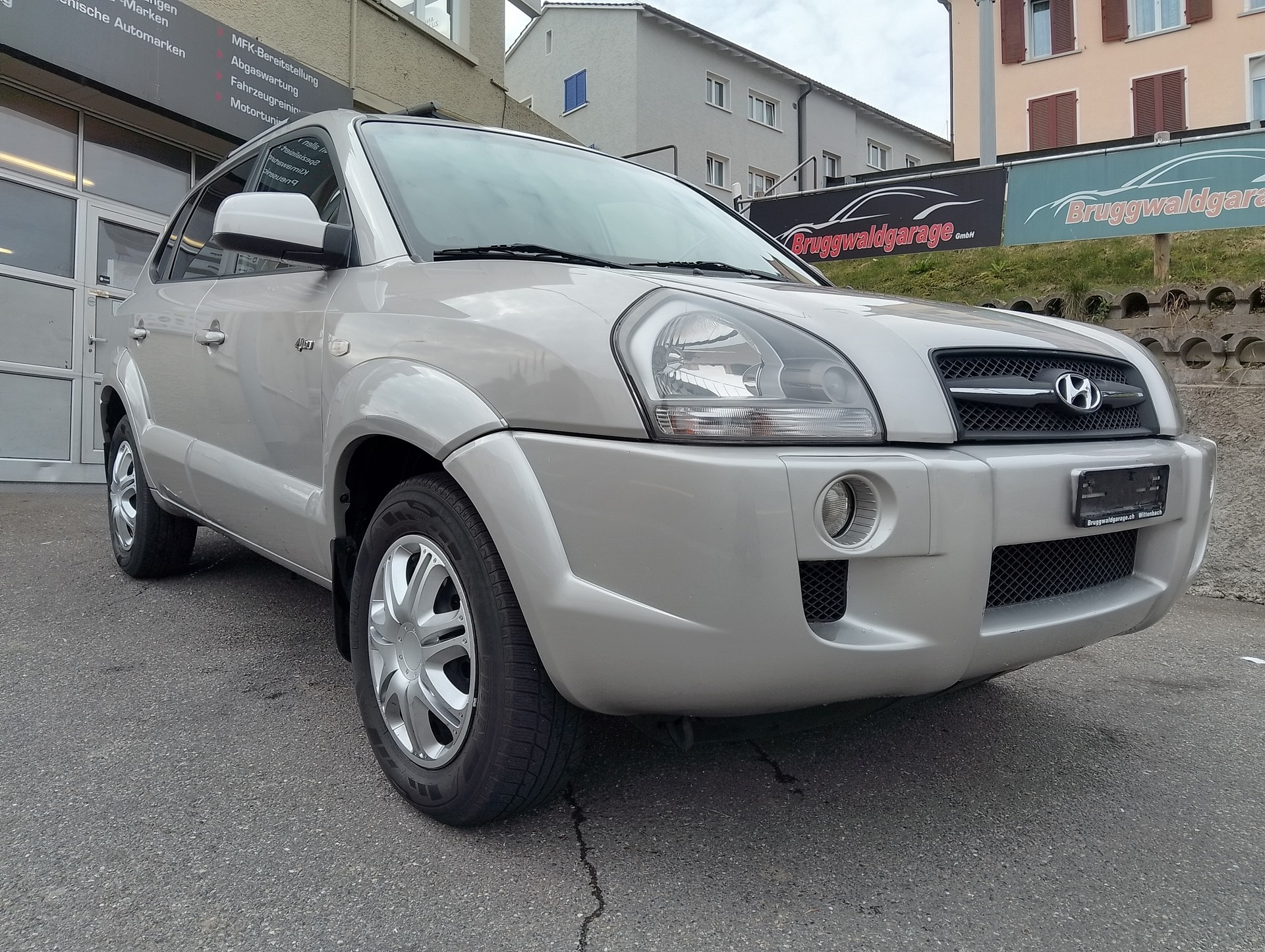 HYUNDAI Tucson 2.7 V6 Style 4WD-image-4