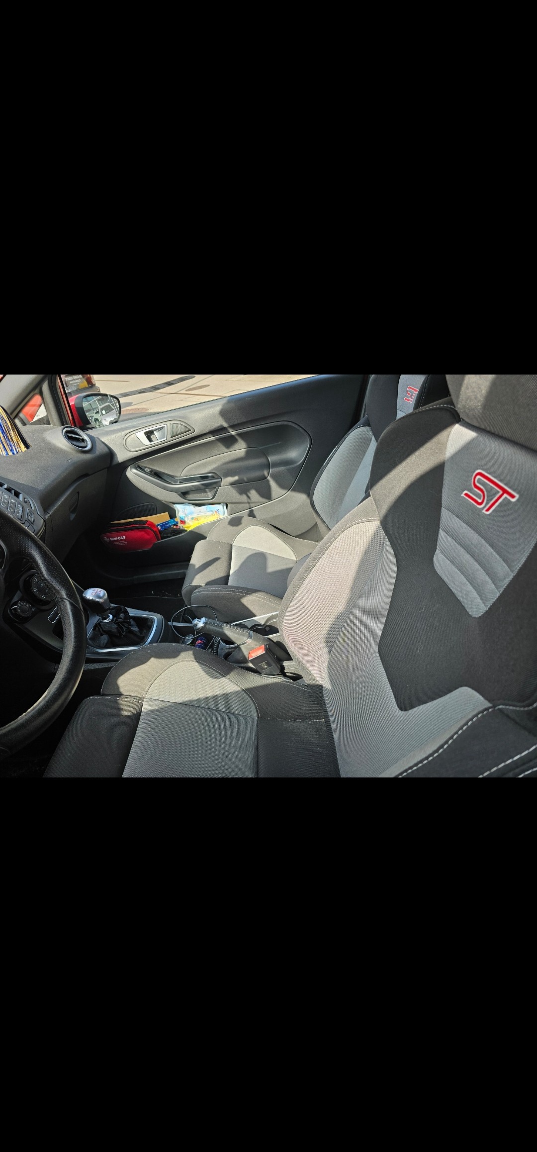 FORD Fiesta 1.6 SCTi ST-image-10