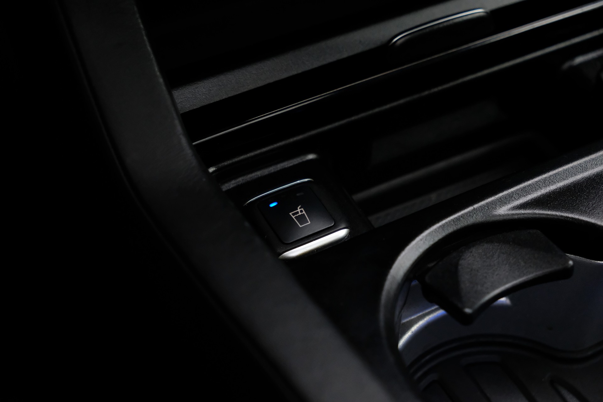 MERCEDES-BENZ GLE 63 S AMG 4Matic Speedshift Plus 7G-Tronic-image-25
