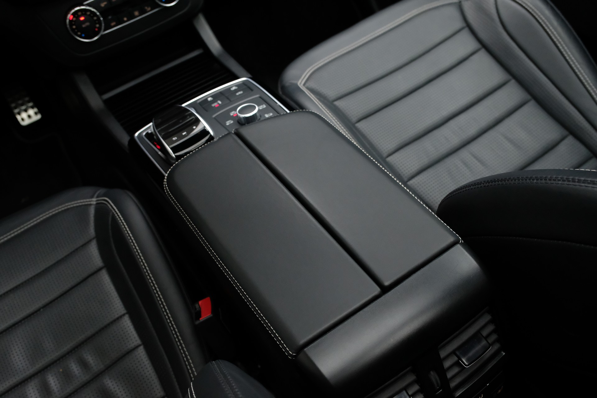 MERCEDES-BENZ GLE 63 S AMG 4Matic Speedshift Plus 7G-Tronic-image-29