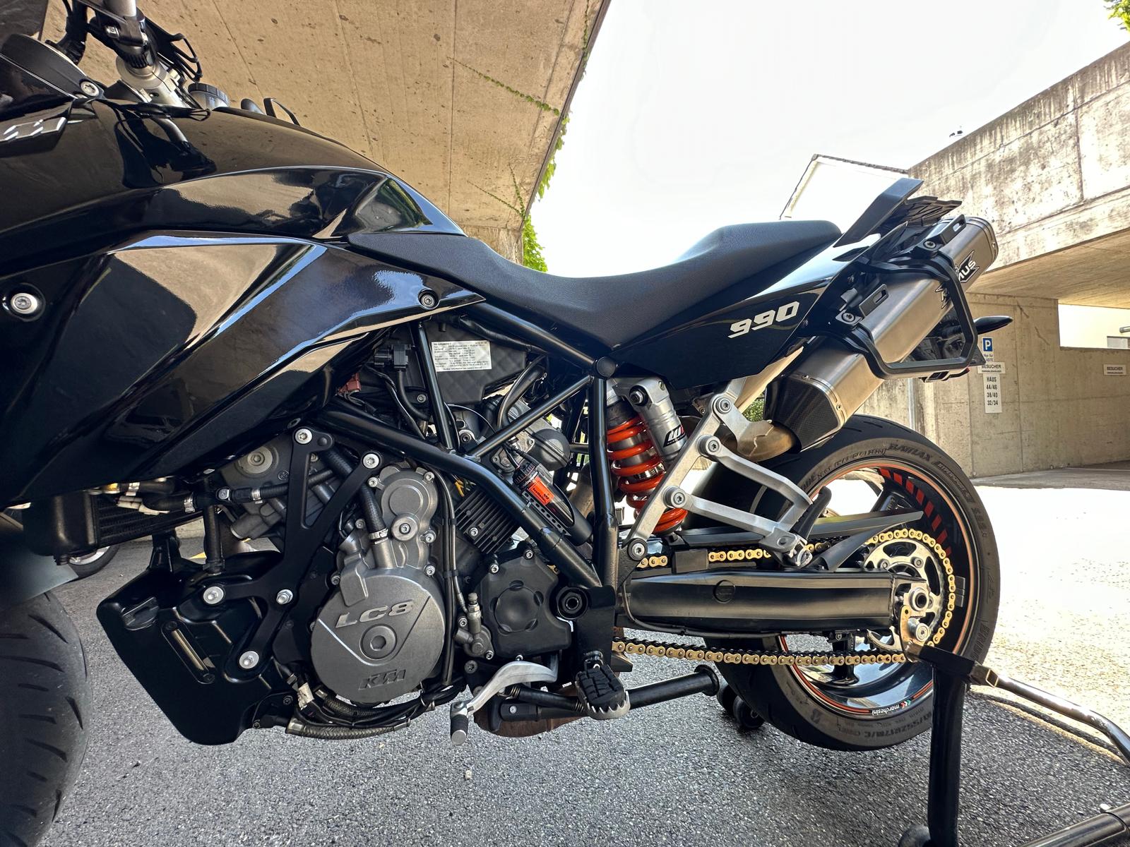 KTM 990 Supermoto T ABS-image-4