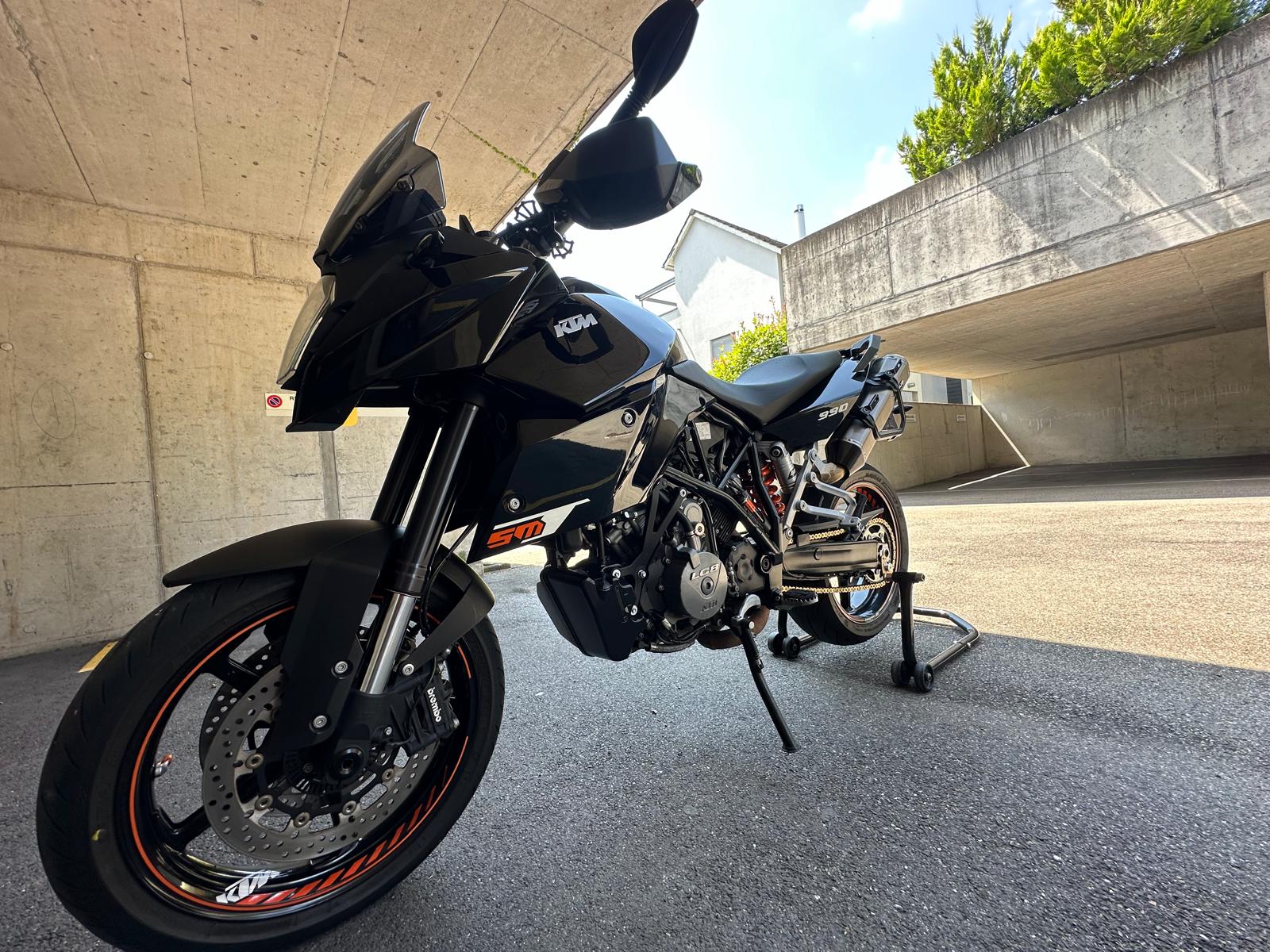 KTM 990 Supermoto T ABS-image-2