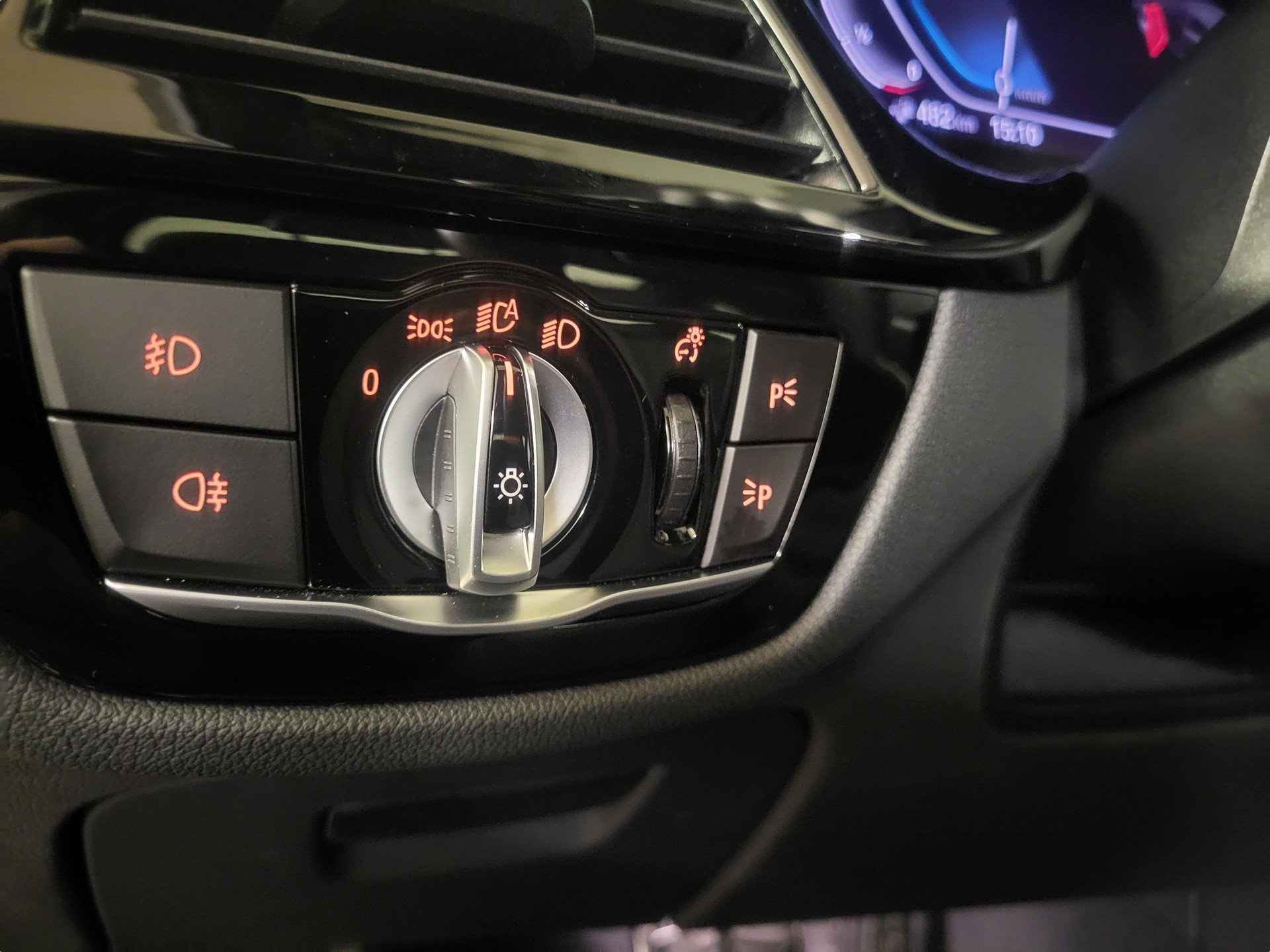 BMW 530e xDrive Pure M Sport Edition Steptronic-image-19