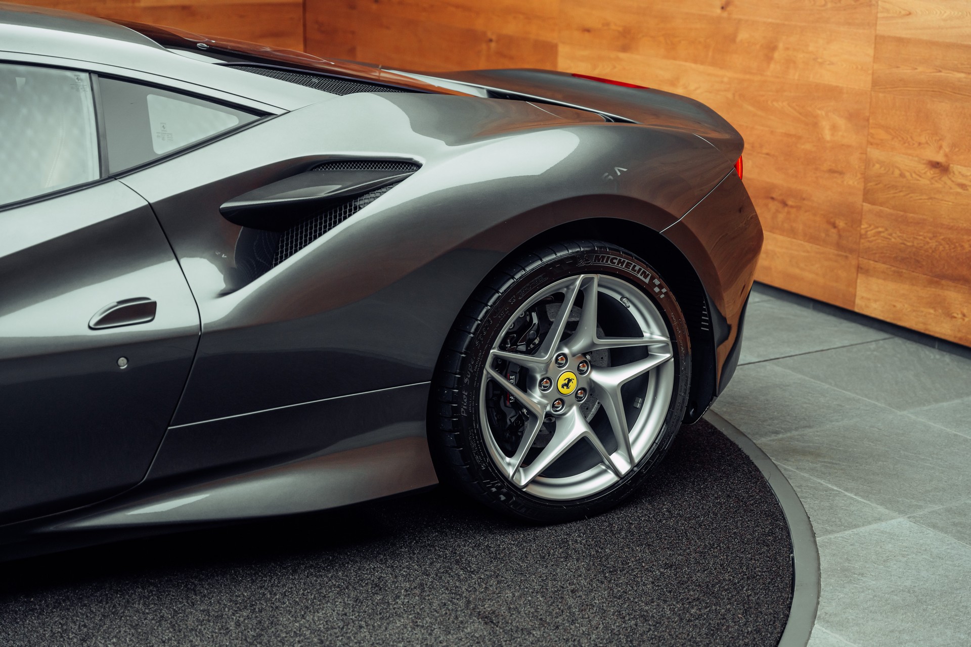 FERRARI F8 Tributo-image-20