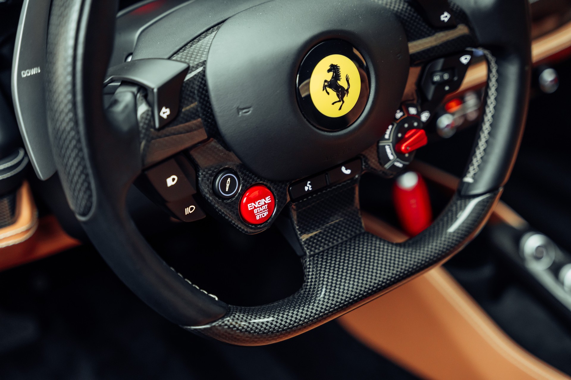 FERRARI F8 Tributo-image-17