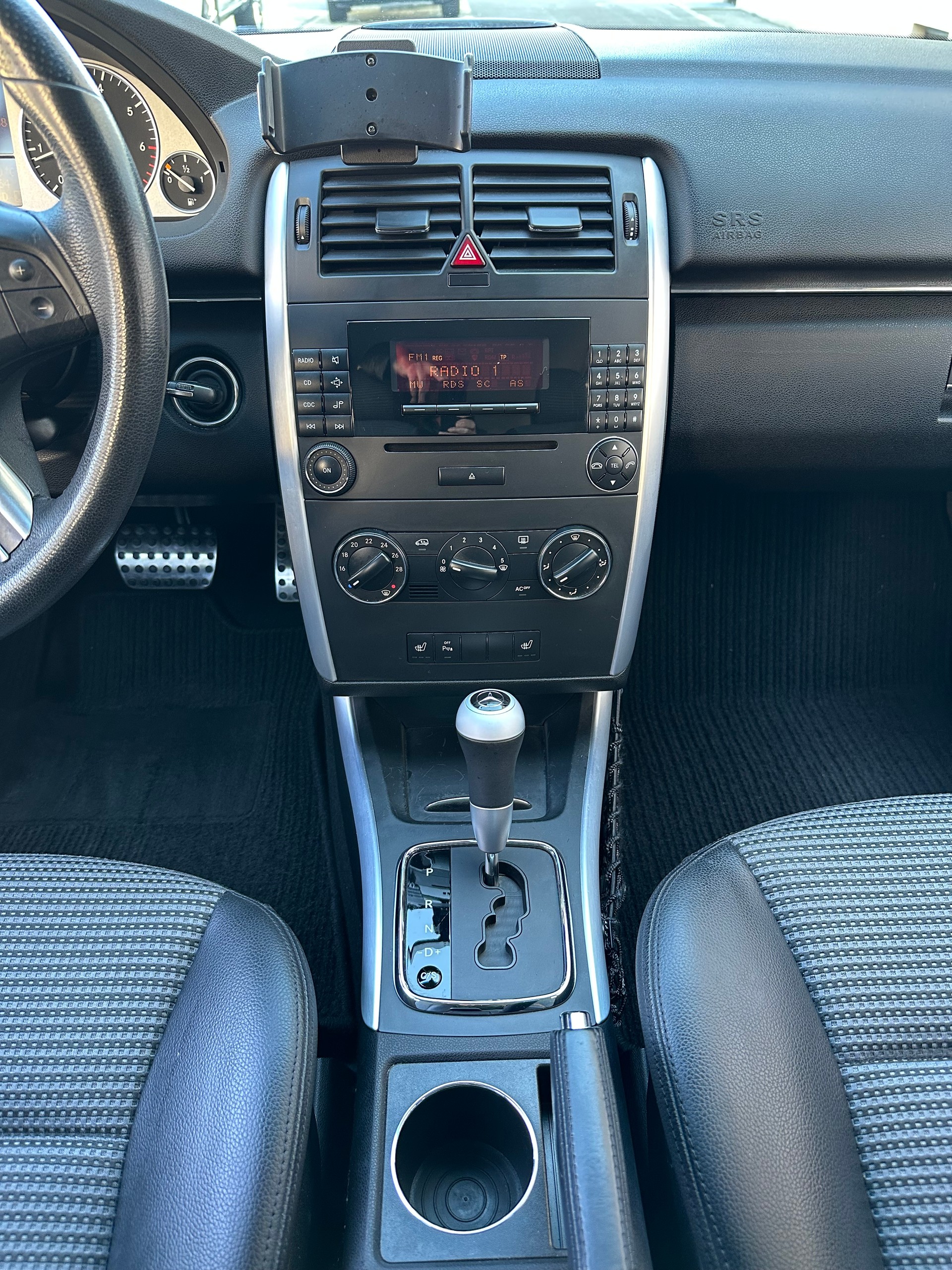 MERCEDES-BENZ B 170-image-15