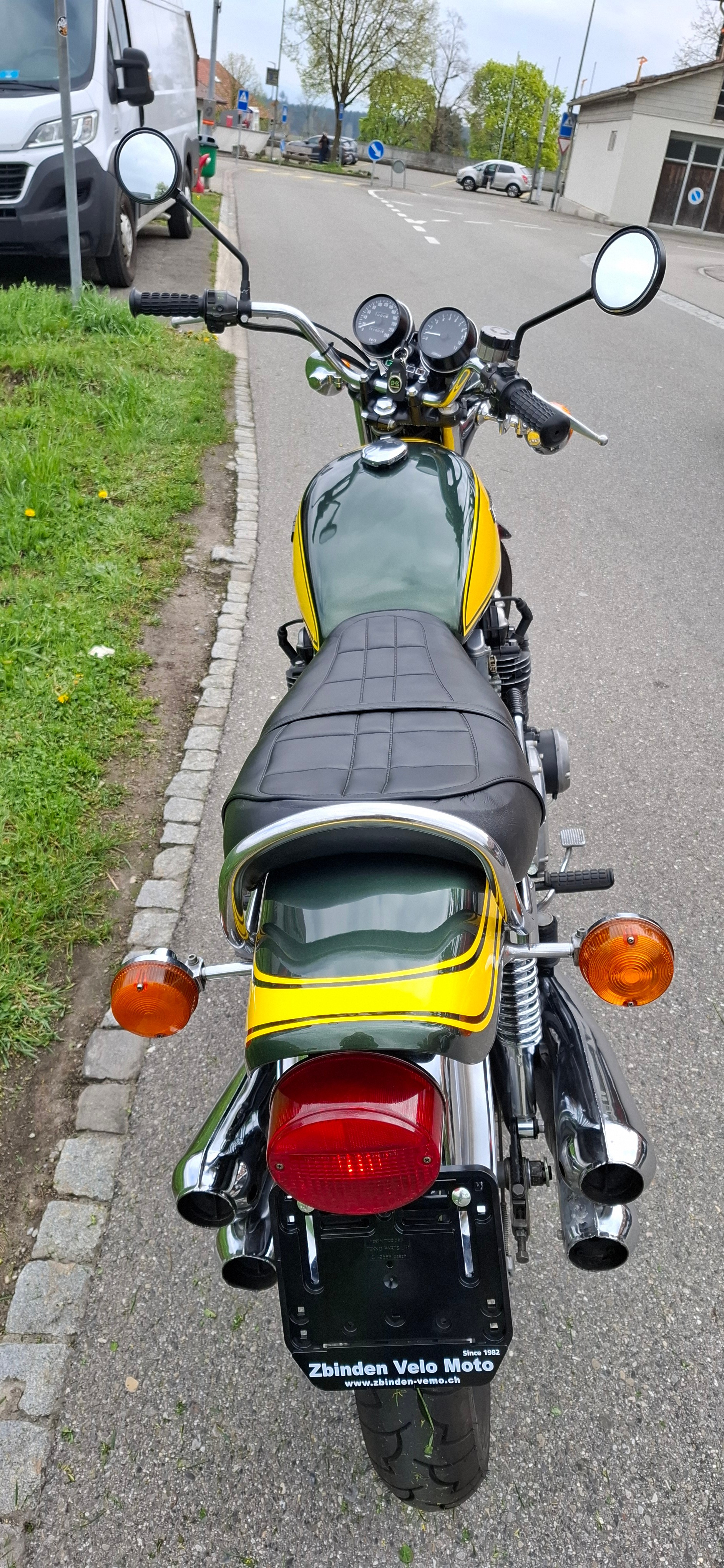 KAWASAKI Z 900-image-4