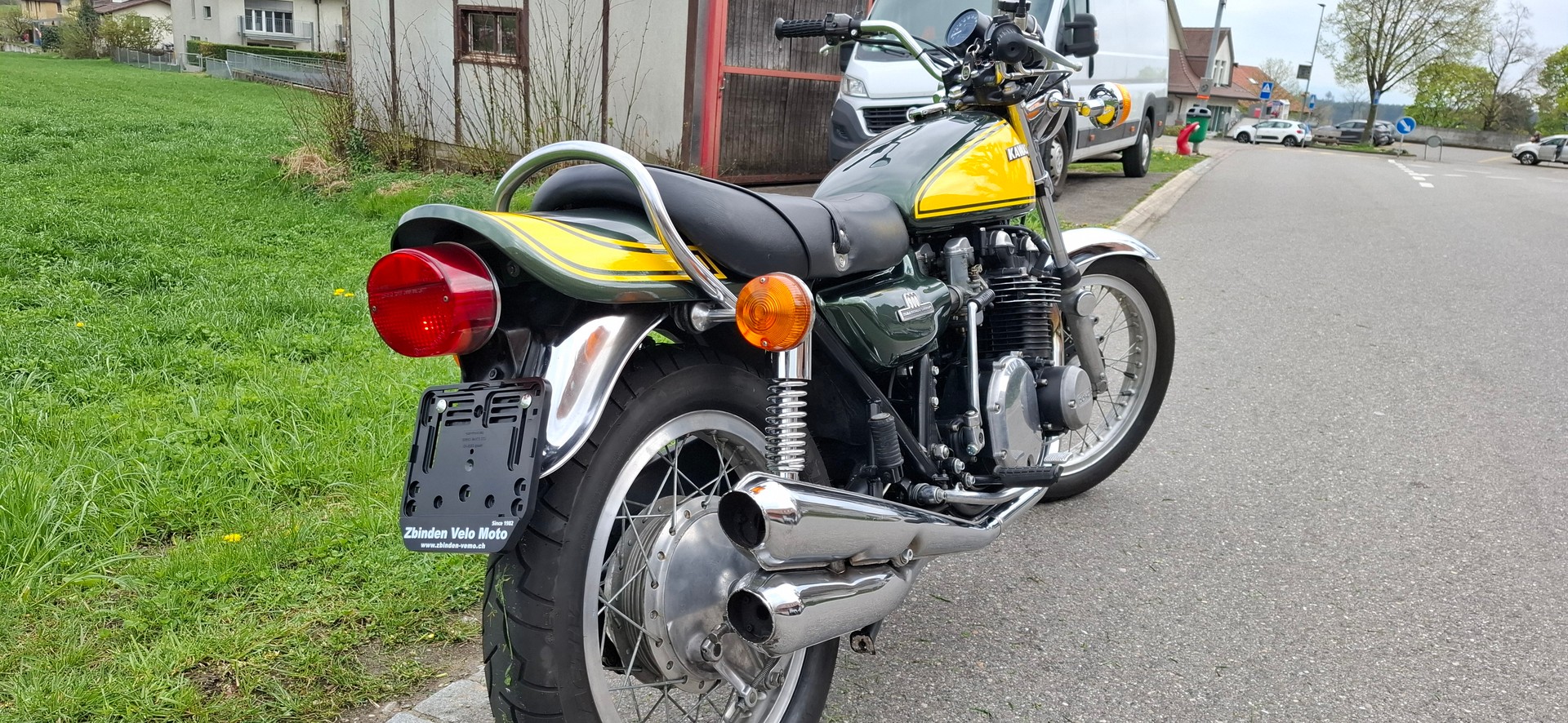 KAWASAKI Z 900-image-14