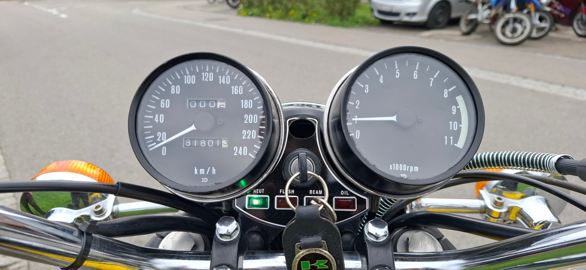KAWASAKI Z 900-image-10