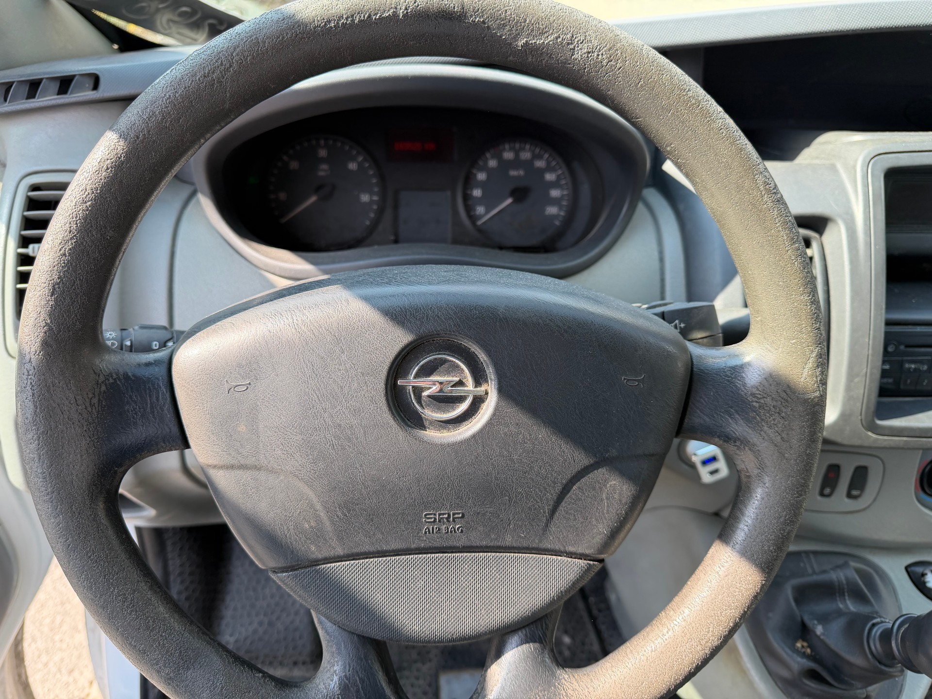 OPEL Vivaro 2.0 CDTI 2.7t L1H1-image-7