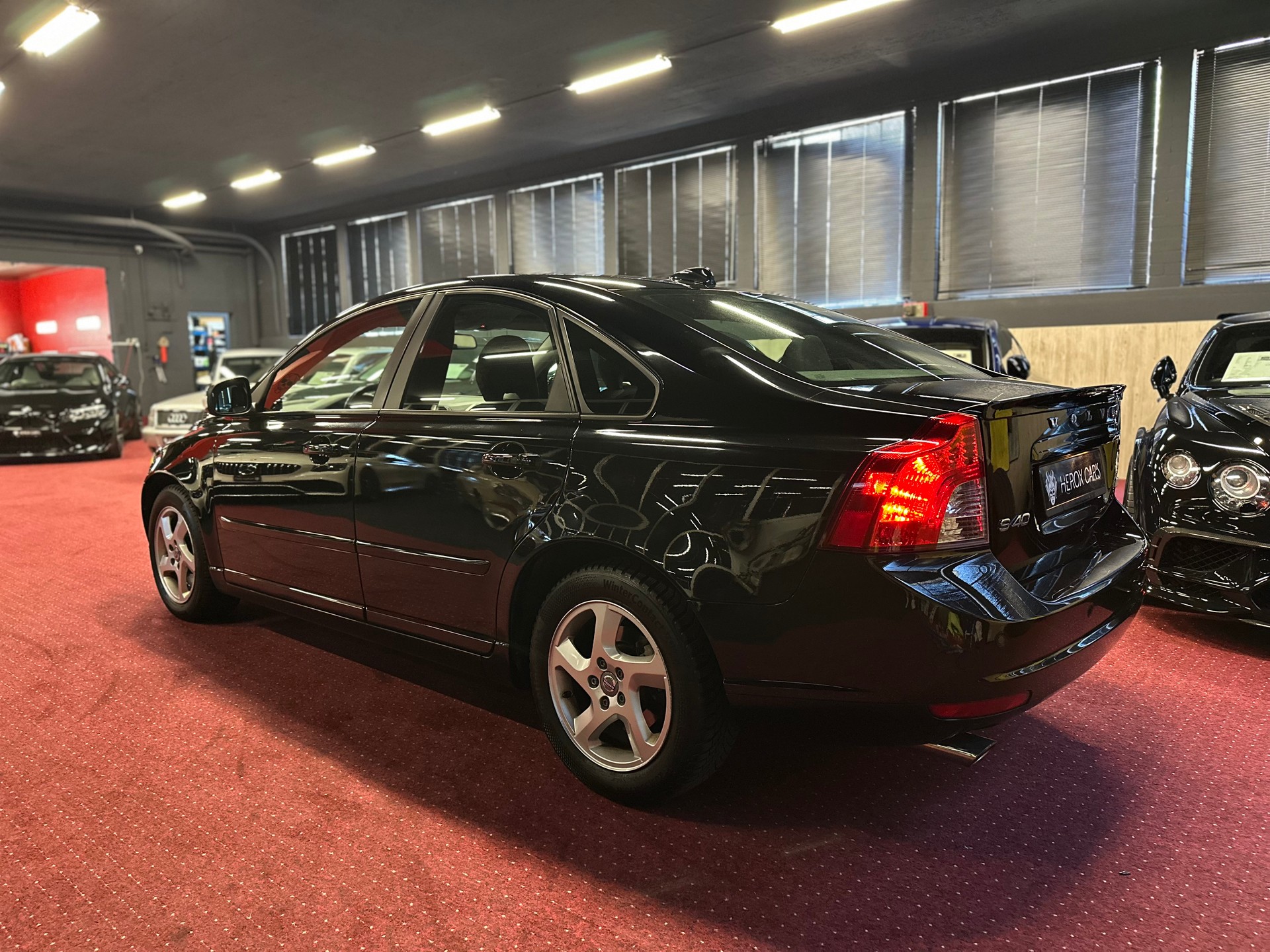 VOLVO S40 D3 Kinetic / 5 Zylinder / Diesel / 1. Hand - Frisch ab MFK & Service!!-image-7