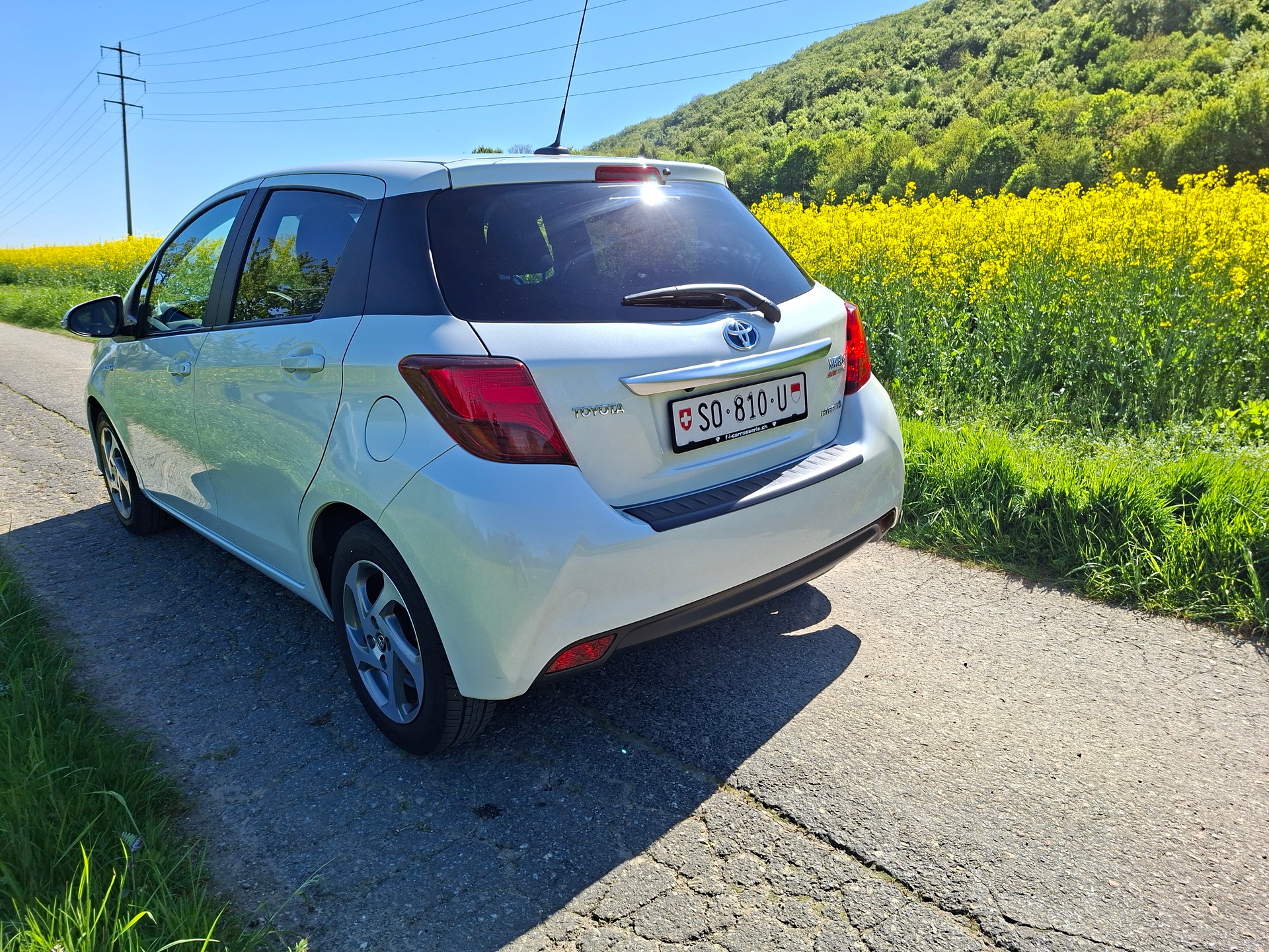 TOYOTA Yaris 1.5 VVT-i Hybrid Swiss Trend e-CVT-image-6
