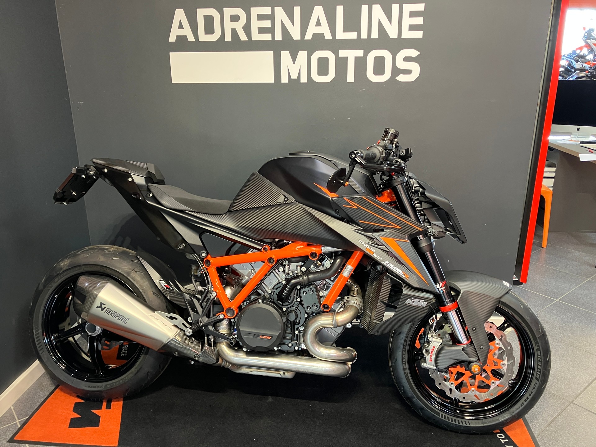KTM 1390 Super Duke R-image-0