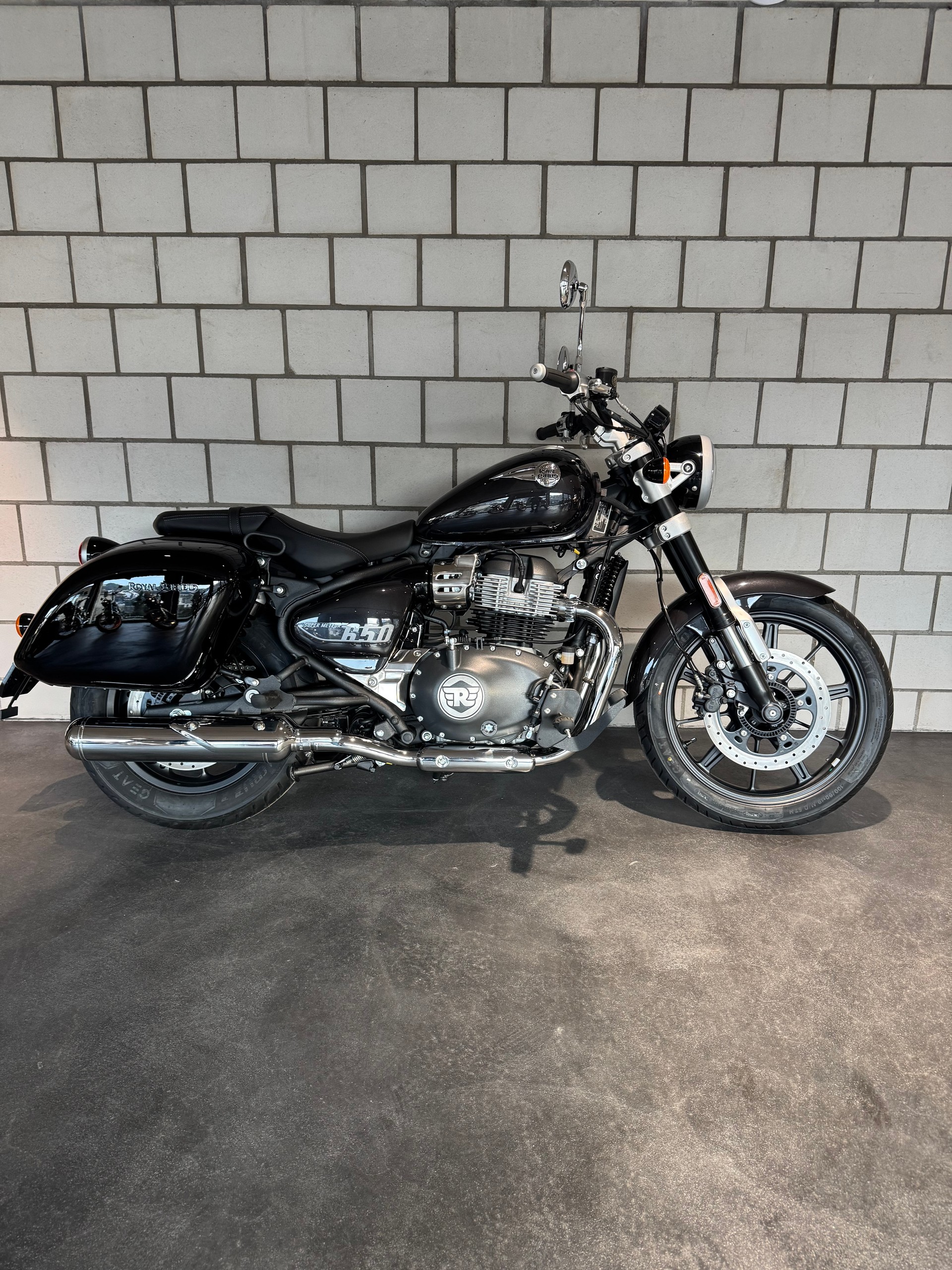 ROYAL ENFIELD Super Meteor 650 Astral-image-3