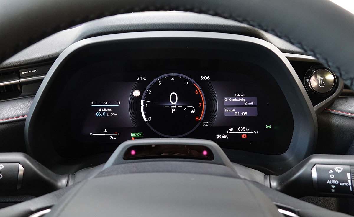 LEXUS LBX FWD Elegant CVT-image-12