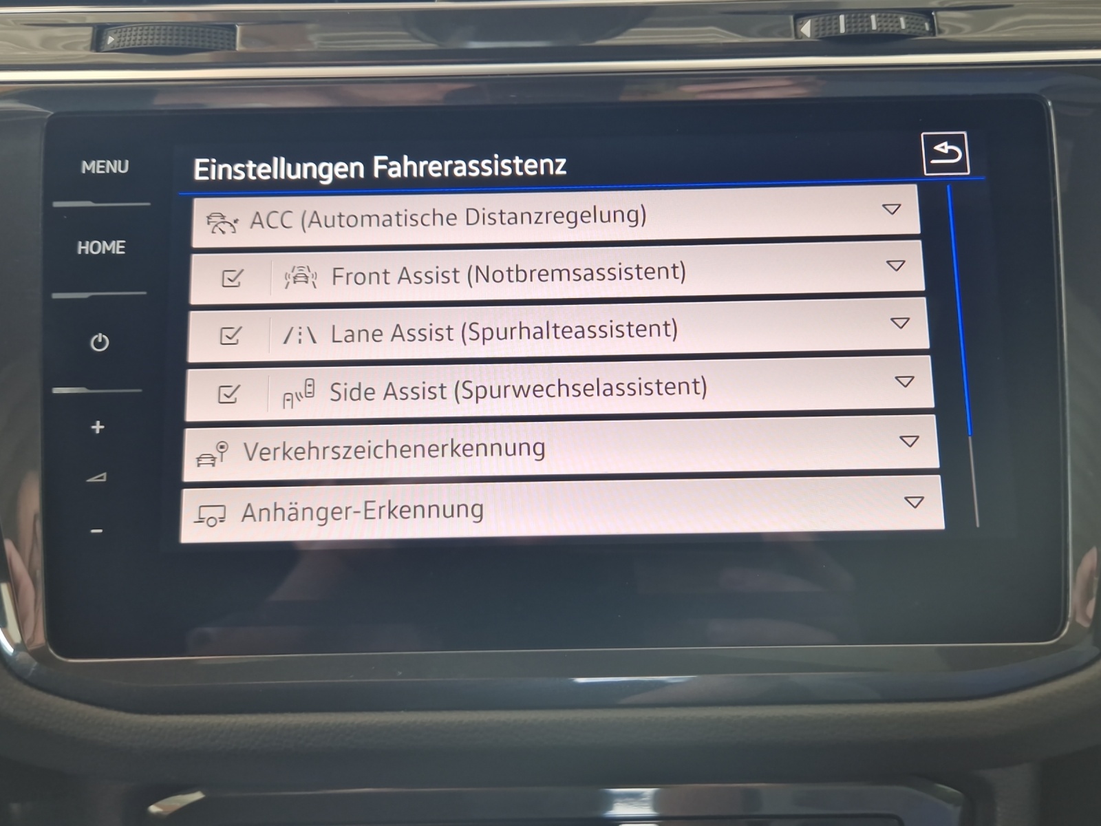 VW Tiguan 2.0TSI R 4Motion DSG-image-14