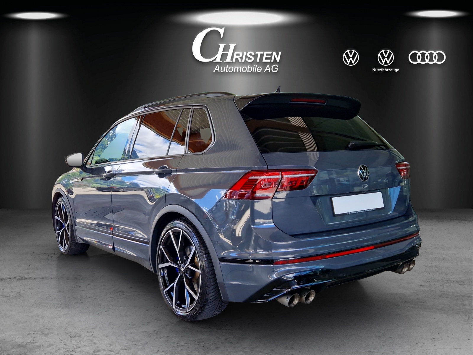 VW Tiguan 2.0TSI R 4Motion DSG-showroom-element-3