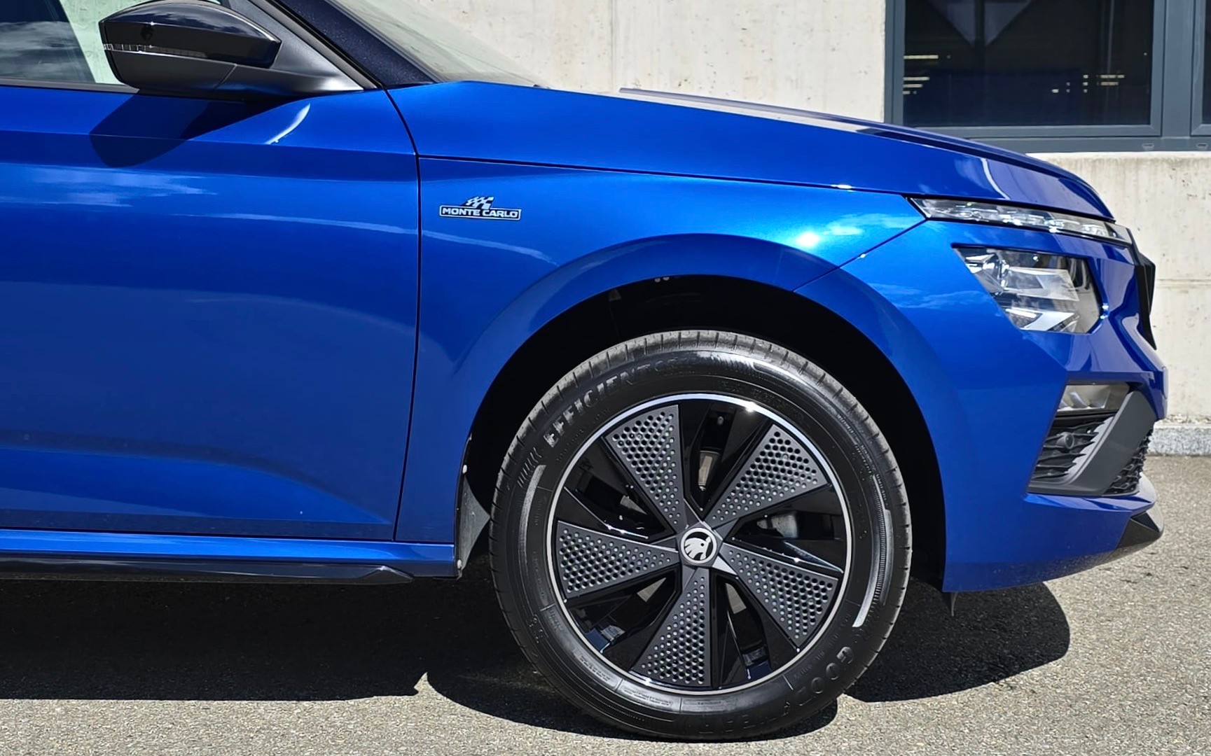 SKODA Kamiq 1.5 TSI Monte Carlo DSG 150PS *Facelift Modell *Panorama-Dach *5Jahre Werks-Garantie *elektr. Heckklappe *elektr. AHK-image-6