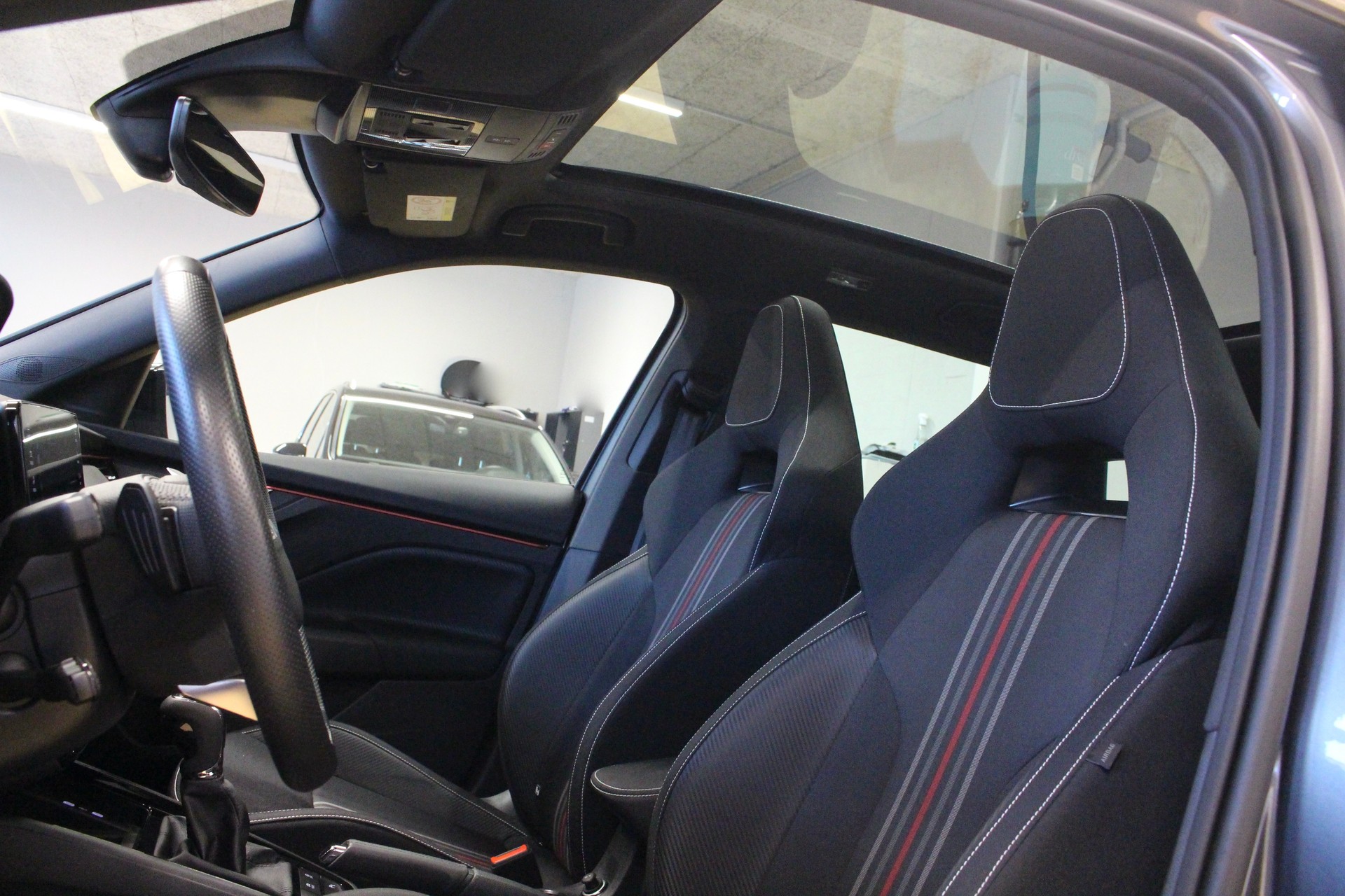 SKODA Kamiq 1.5 TSI Monte Carlo DSG 150PS *Facelift Modell *Panorama-Dach *5Jahre Werks-Garantie *elektr. Heckklappe *elektr. AHK-image-9