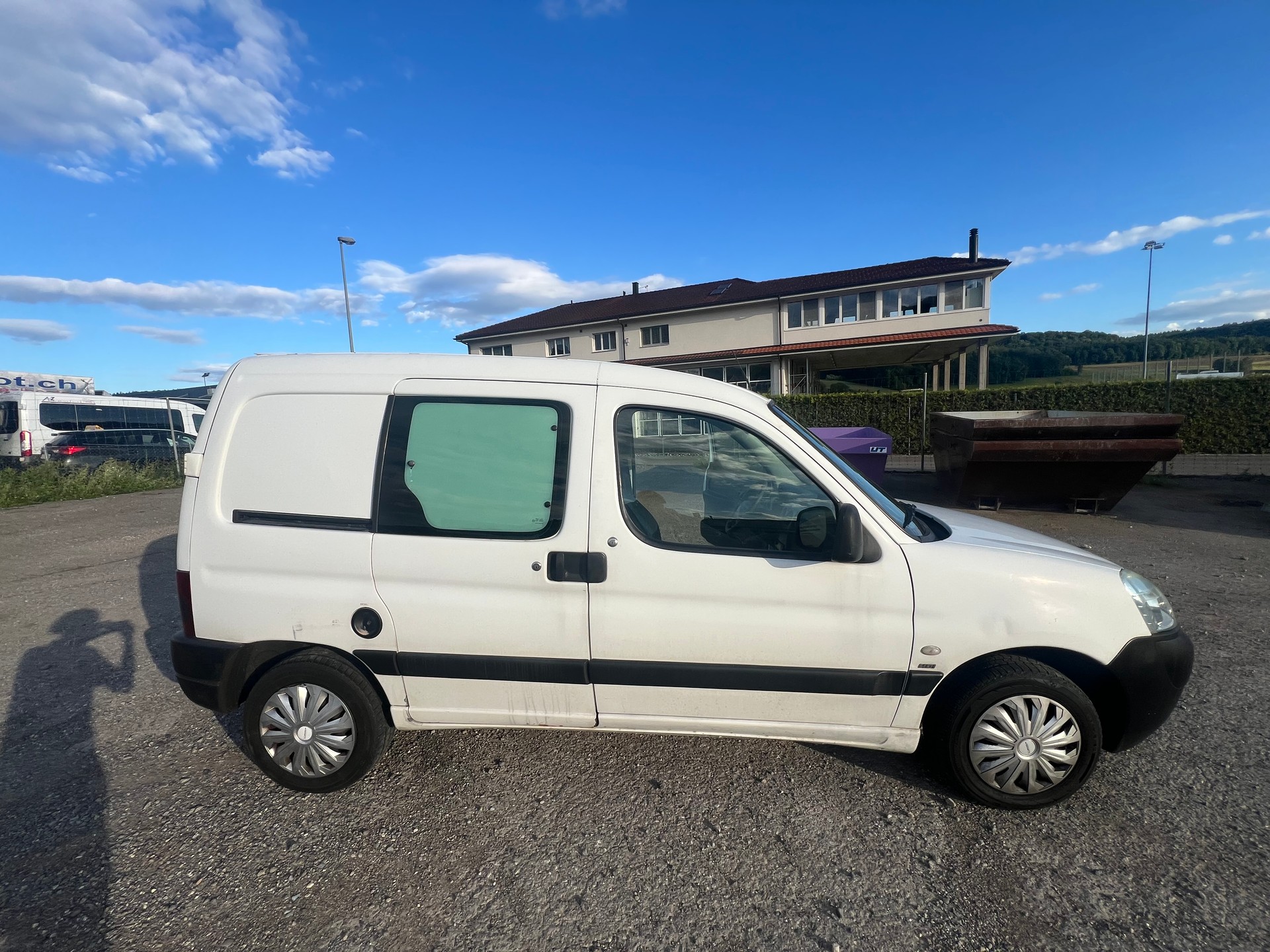 PEUGEOT Partner 2.0 HDI 190 C (SPE)-image-7
