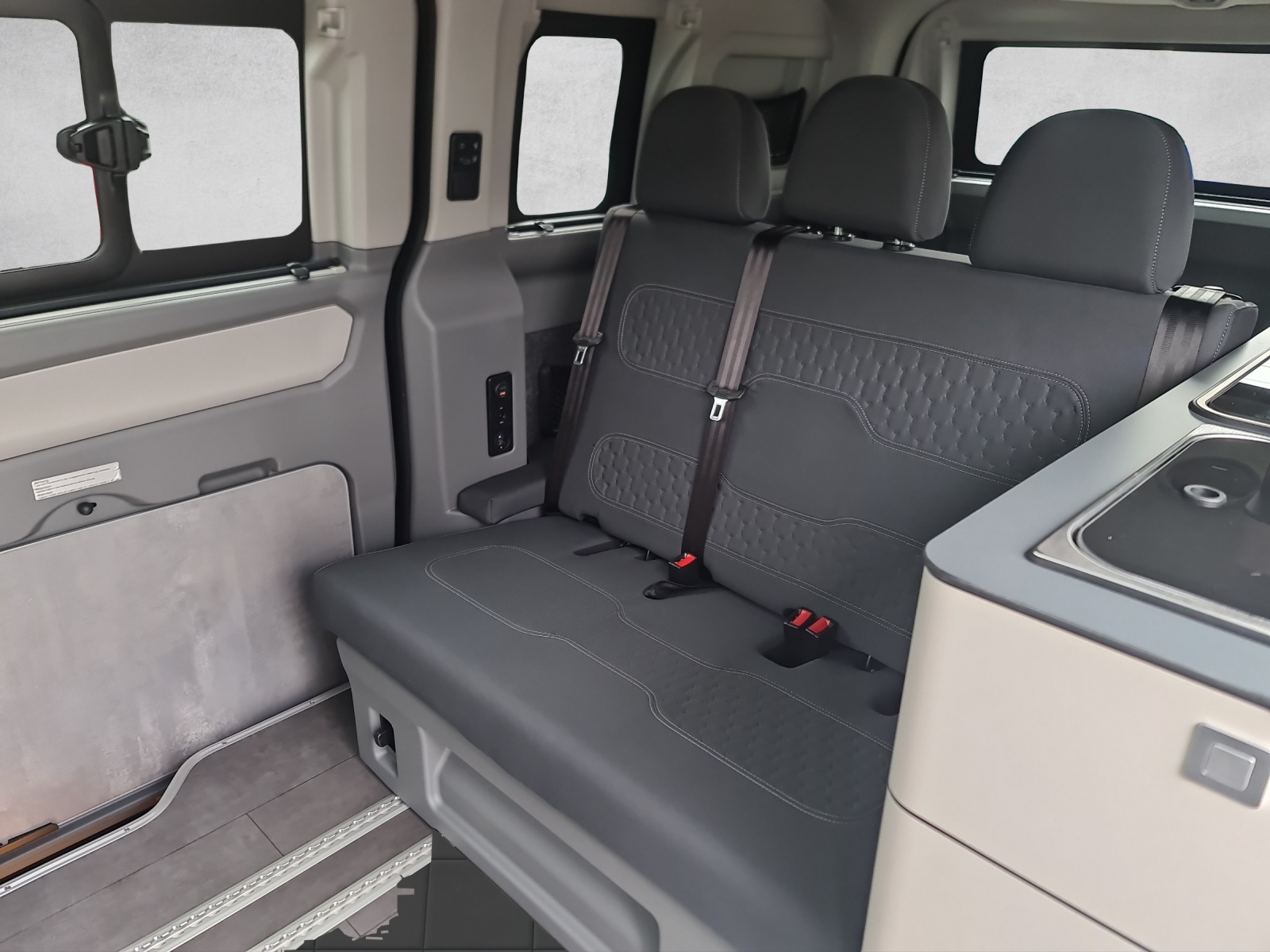 WESTFALIA Club Joker Urban Premium 4x4 * 5 Sitzer *-image-10