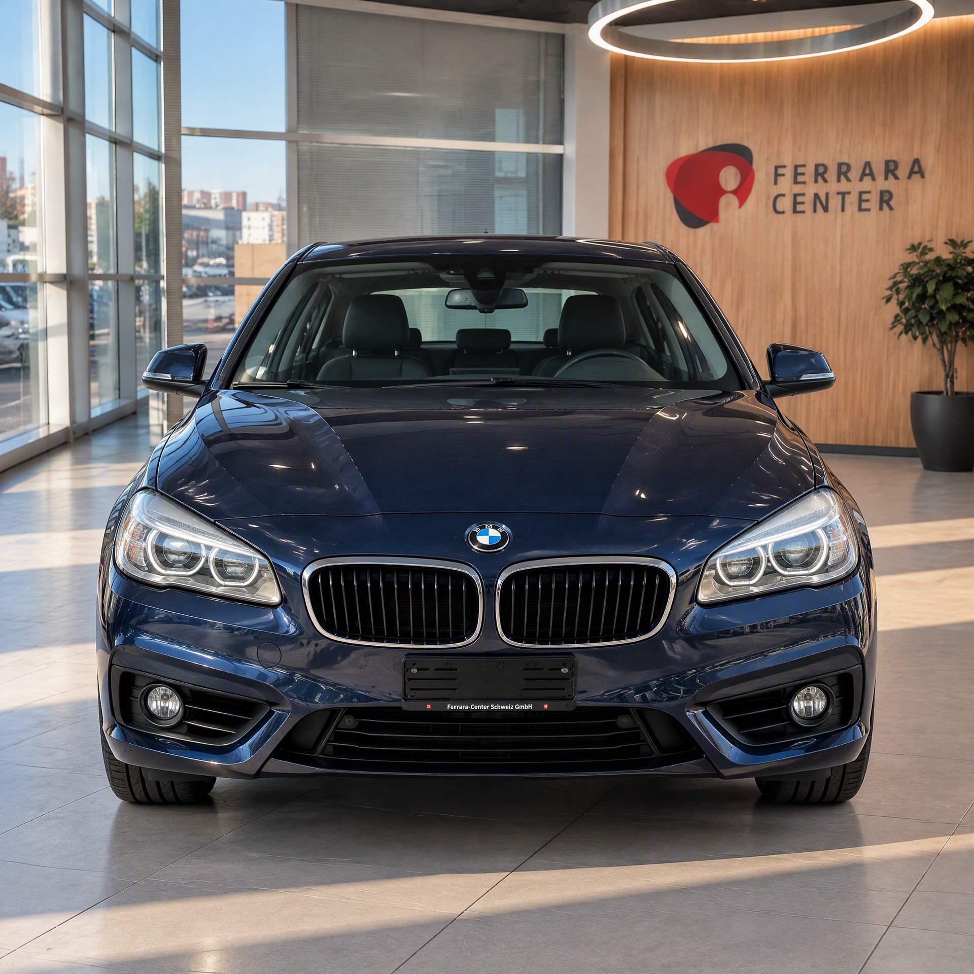 BMW 218i Active Tourer-image-4