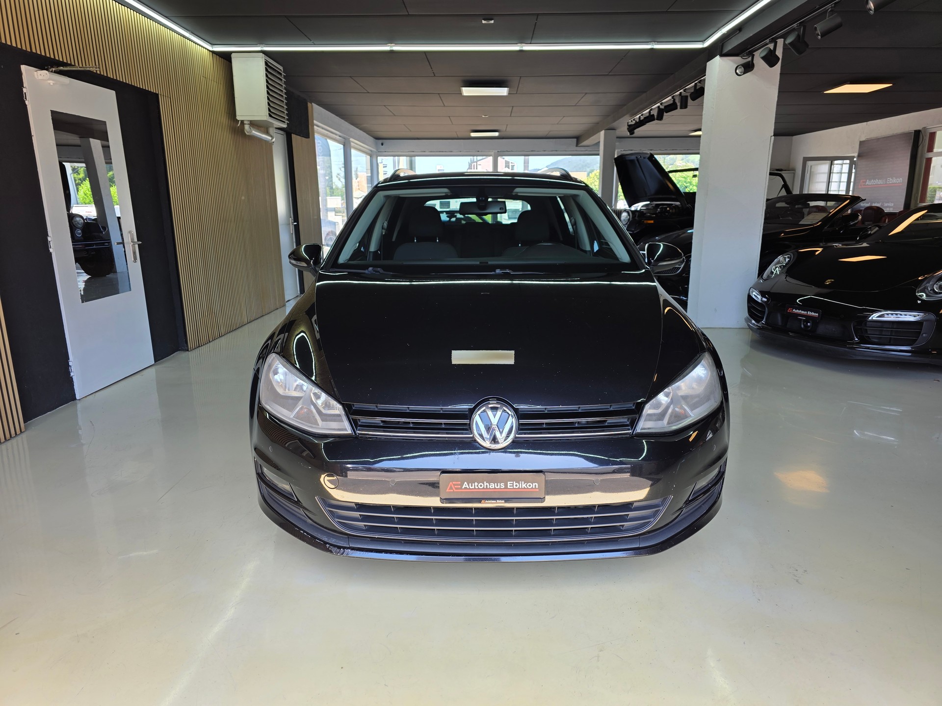 VW Golf Variant 1.6 TDI Comfortline DSG-showroom-element-1