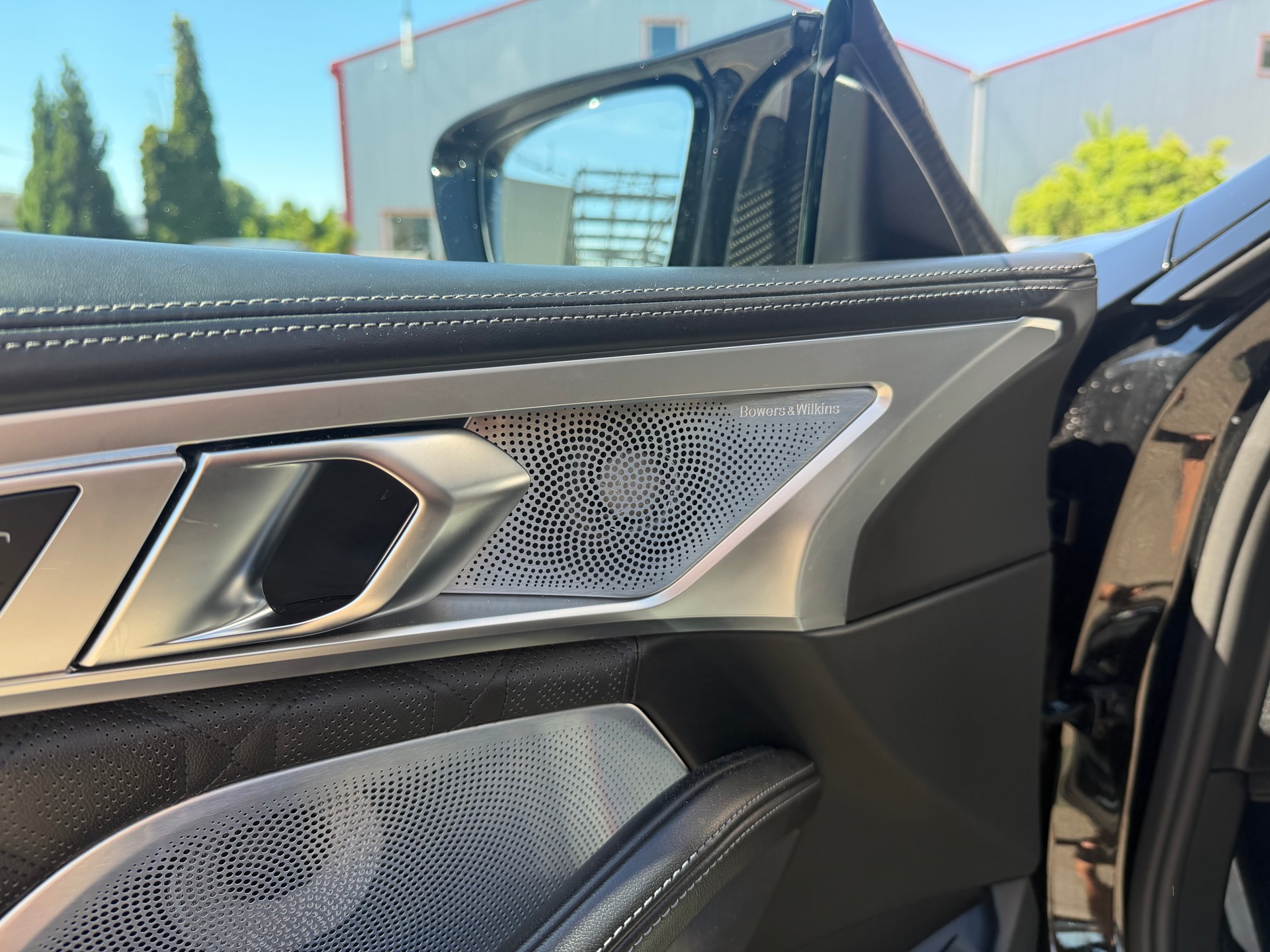 BMW M8 xDrive Steptronic M Competition-image-8