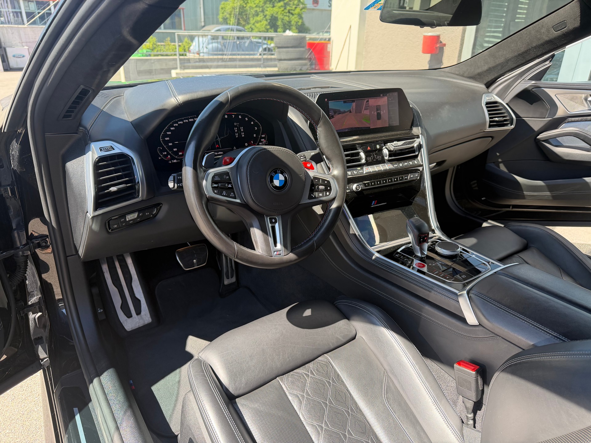 BMW M8 xDrive Steptronic M Competition-image-11