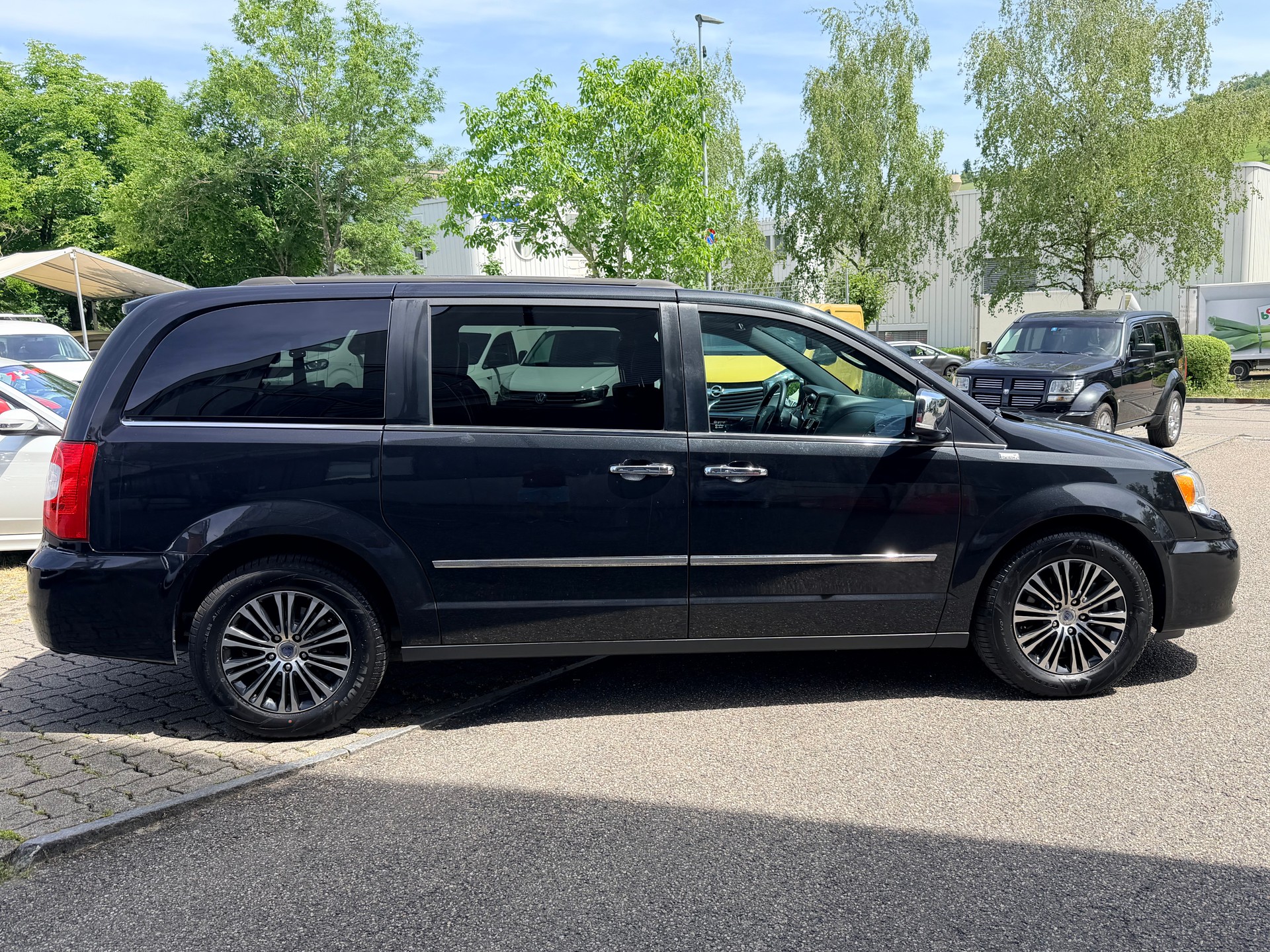 LANCIA Voyager 2.8D S Automatic-showroom-element-1